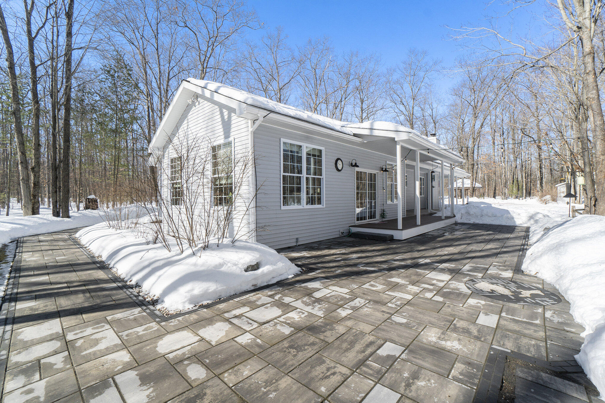 Indian River, Michigan 49749, United States, 3 Bedrooms Bedrooms, ,3 BathroomsBathrooms,Residential,Contingent,76778