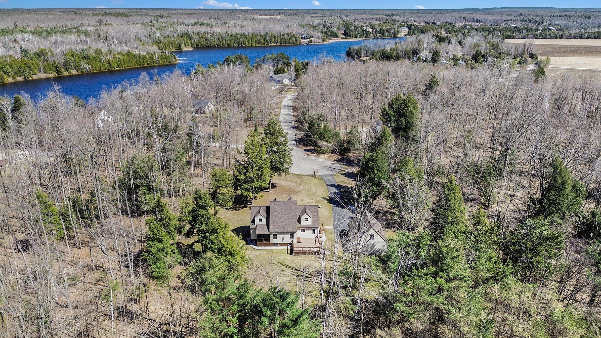 Cheboygan, Michigan 49721, United States, 3 Bedrooms Bedrooms, ,3 BathroomsBathrooms,Residential,Contingent,110997