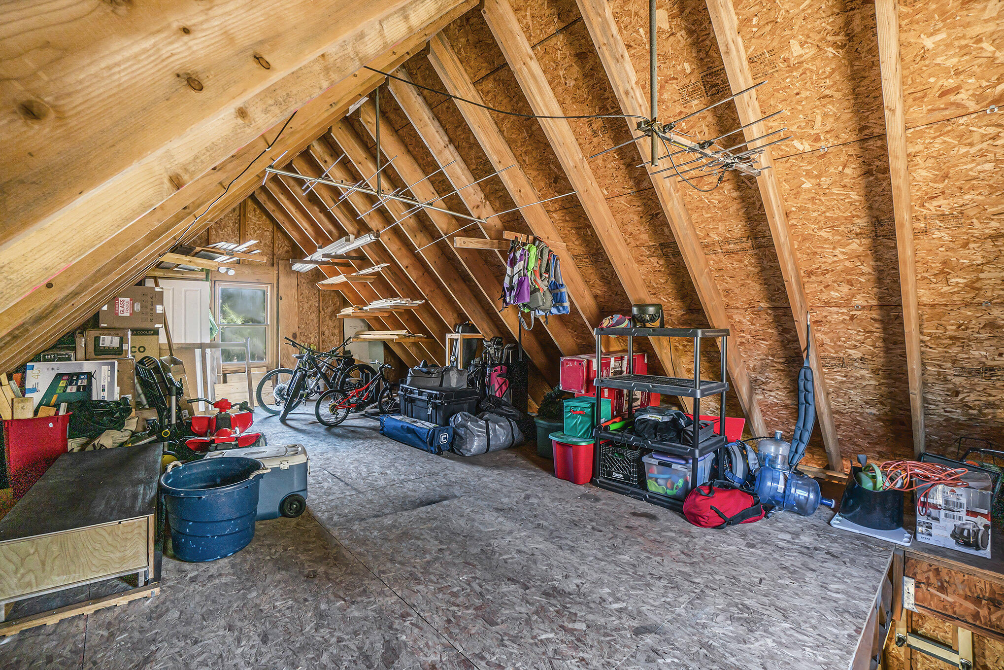 Cheboygan, Michigan 49721, United States, 3 Bedrooms Bedrooms, ,3 BathroomsBathrooms,Residential,Contingent,110997