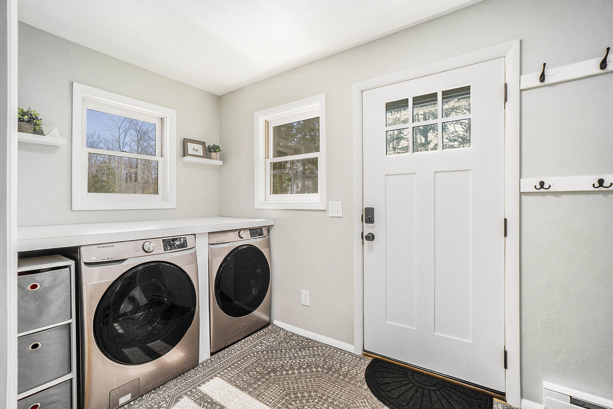 Cheboygan, Michigan 49721, United States, 3 Bedrooms Bedrooms, ,3 BathroomsBathrooms,Residential,Contingent,110997