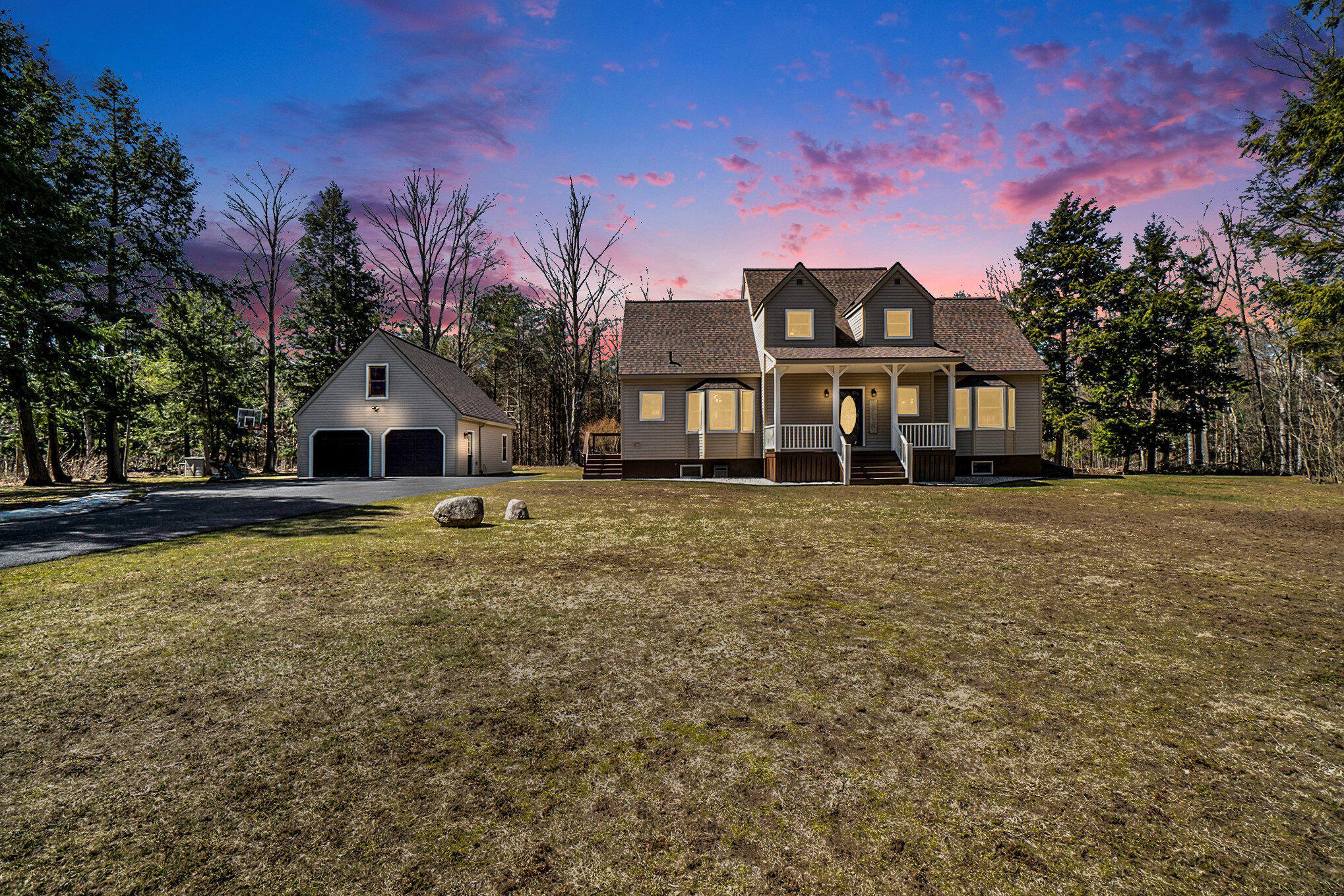 Cheboygan, Michigan 49721, United States, 3 Bedrooms Bedrooms, ,3 BathroomsBathrooms,Residential,Contingent,110997