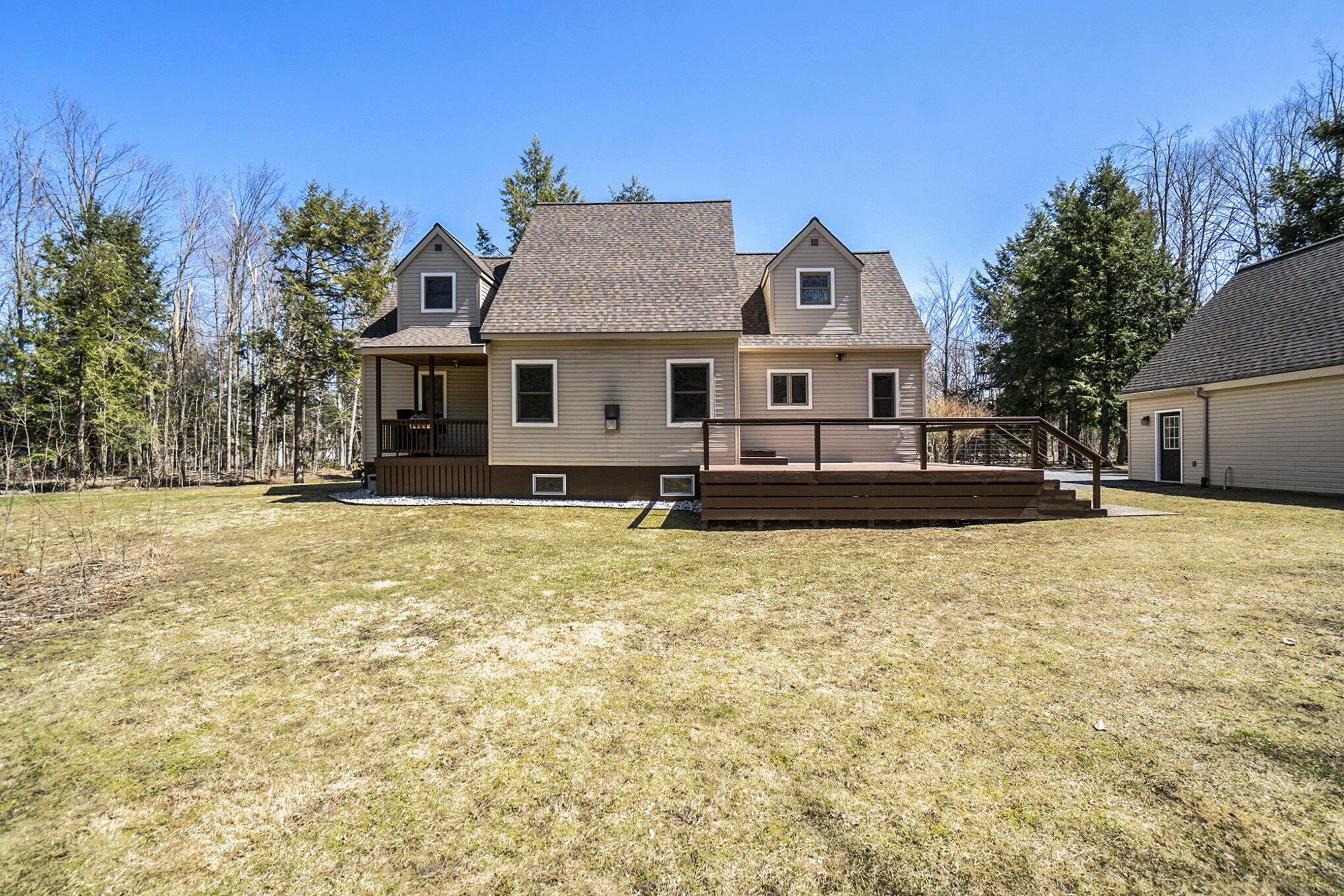 Cheboygan, Michigan 49721, United States, 3 Bedrooms Bedrooms, ,3 BathroomsBathrooms,Residential,Contingent,110997