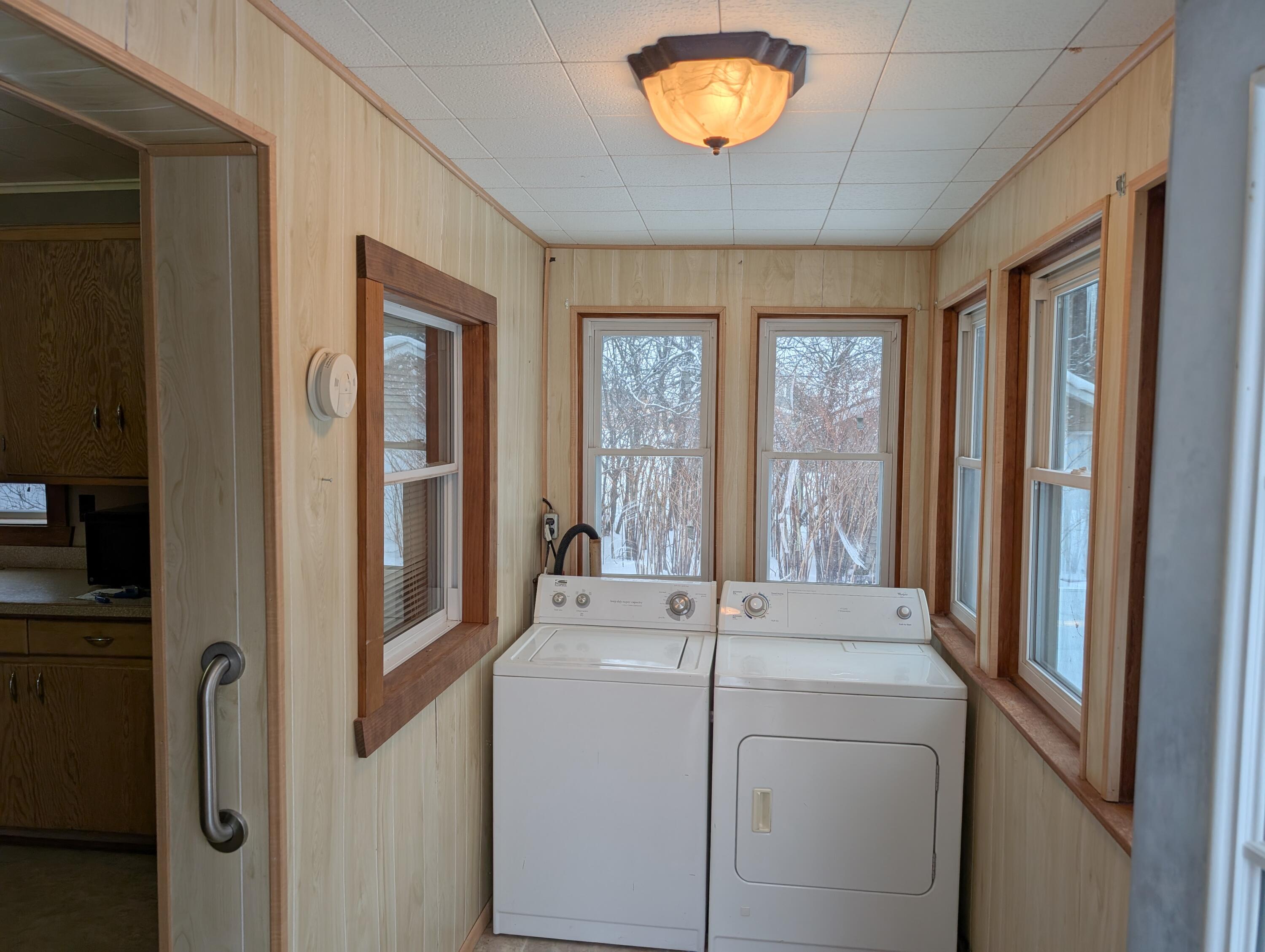 Cheboygan, Michigan 49721, United States, 3 Bedrooms Bedrooms, ,1 BathroomBathrooms,Residential,Active,13238