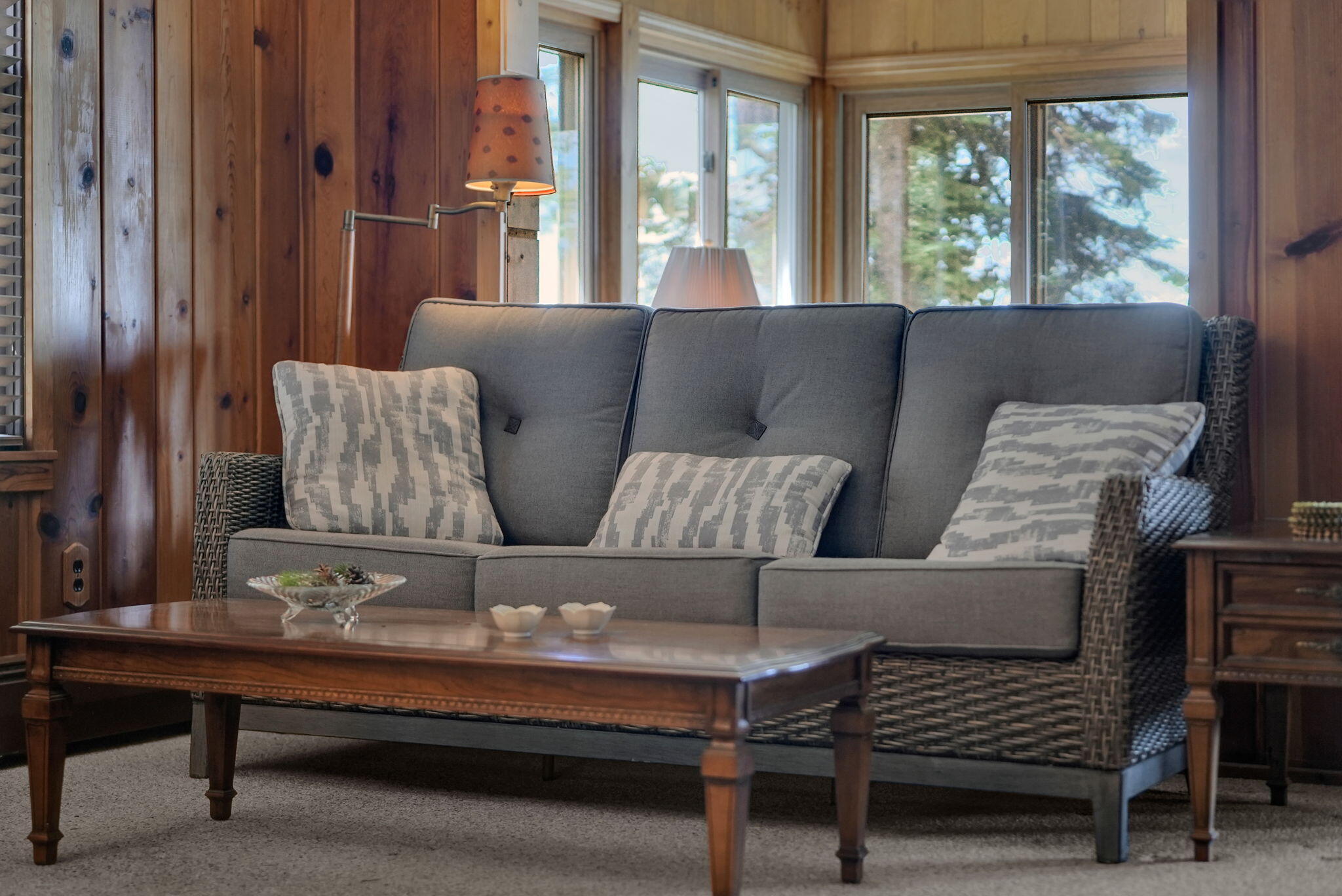 Enjoy breathtaking sunsets from this Higgins Lake waterfront home loca – image 18