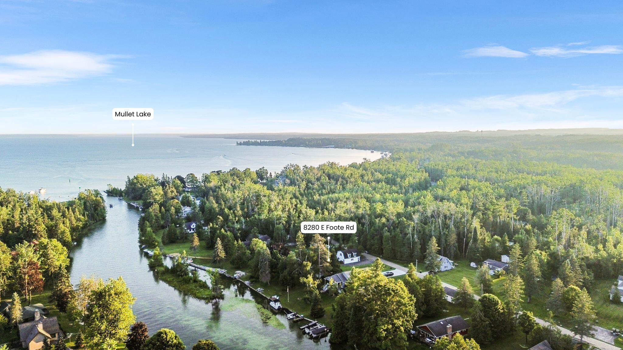 Cheboygan, Michigan 49721, United States, 3 Bedrooms Bedrooms, ,2 BathroomsBathrooms,Residential,Pending,181024