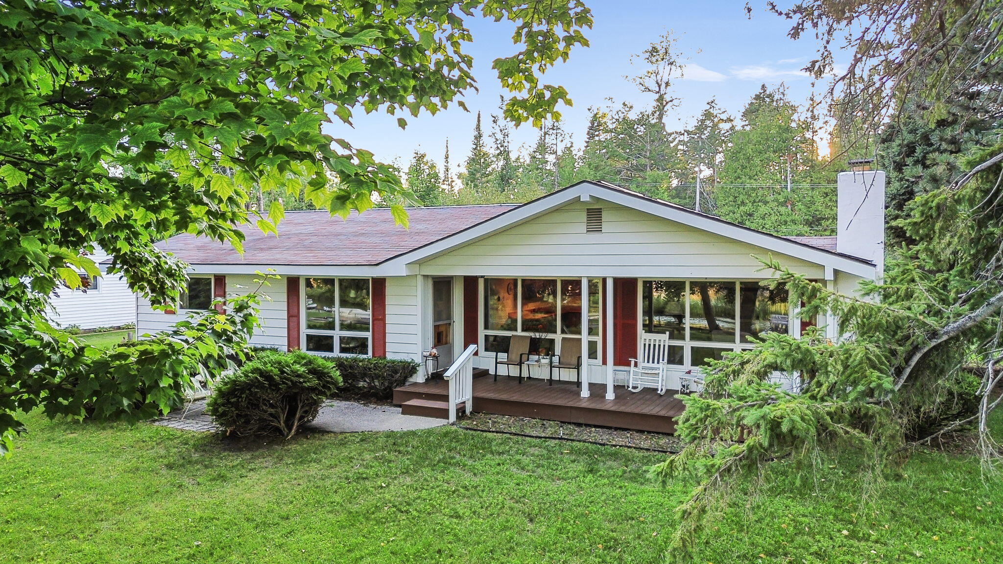 Cheboygan, Michigan 49721, United States, 3 Bedrooms Bedrooms, ,2 BathroomsBathrooms,Residential,Pending,181024