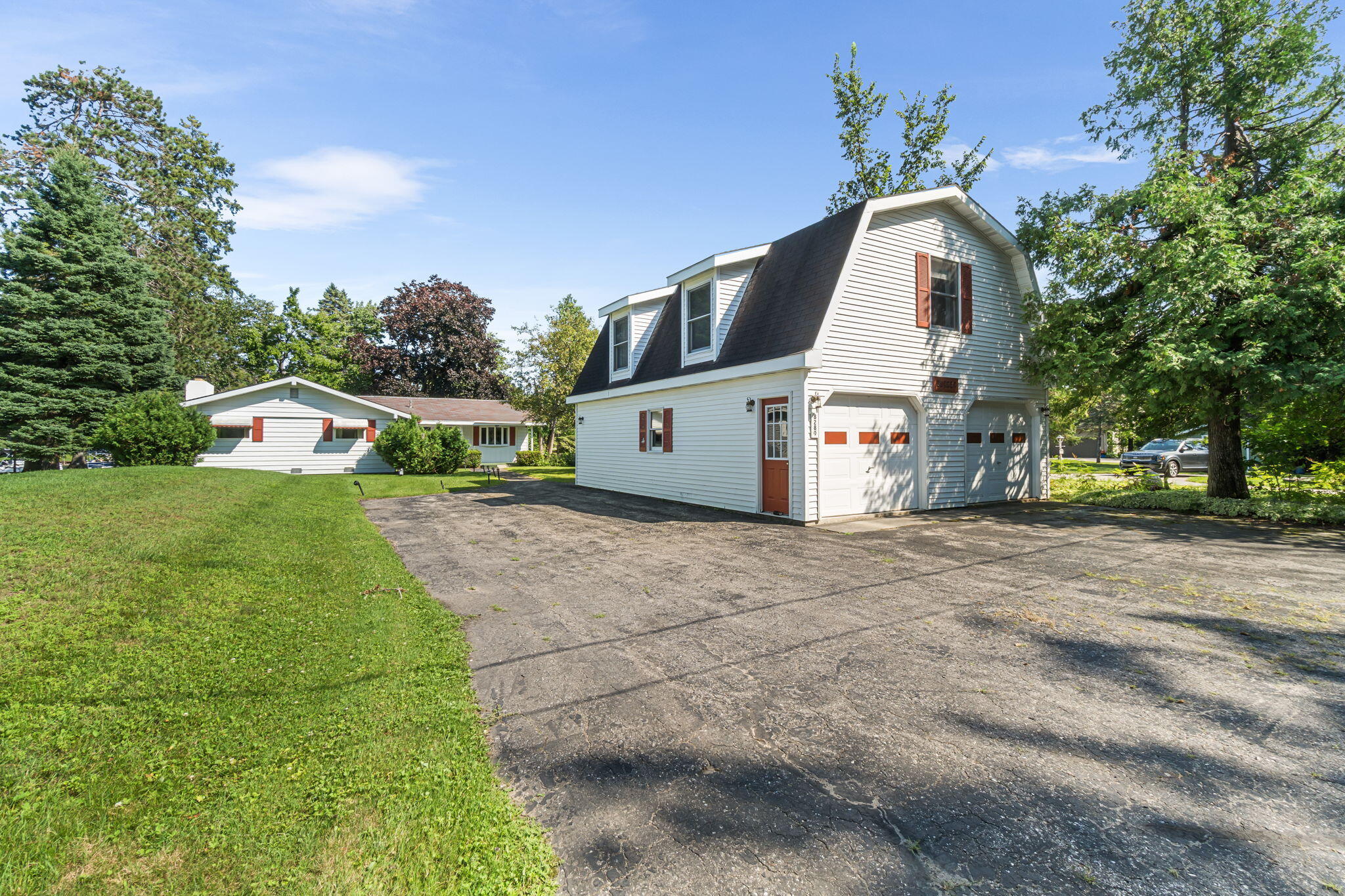 Cheboygan, Michigan 49721, United States, 3 Bedrooms Bedrooms, ,2 BathroomsBathrooms,Residential,Pending,181024