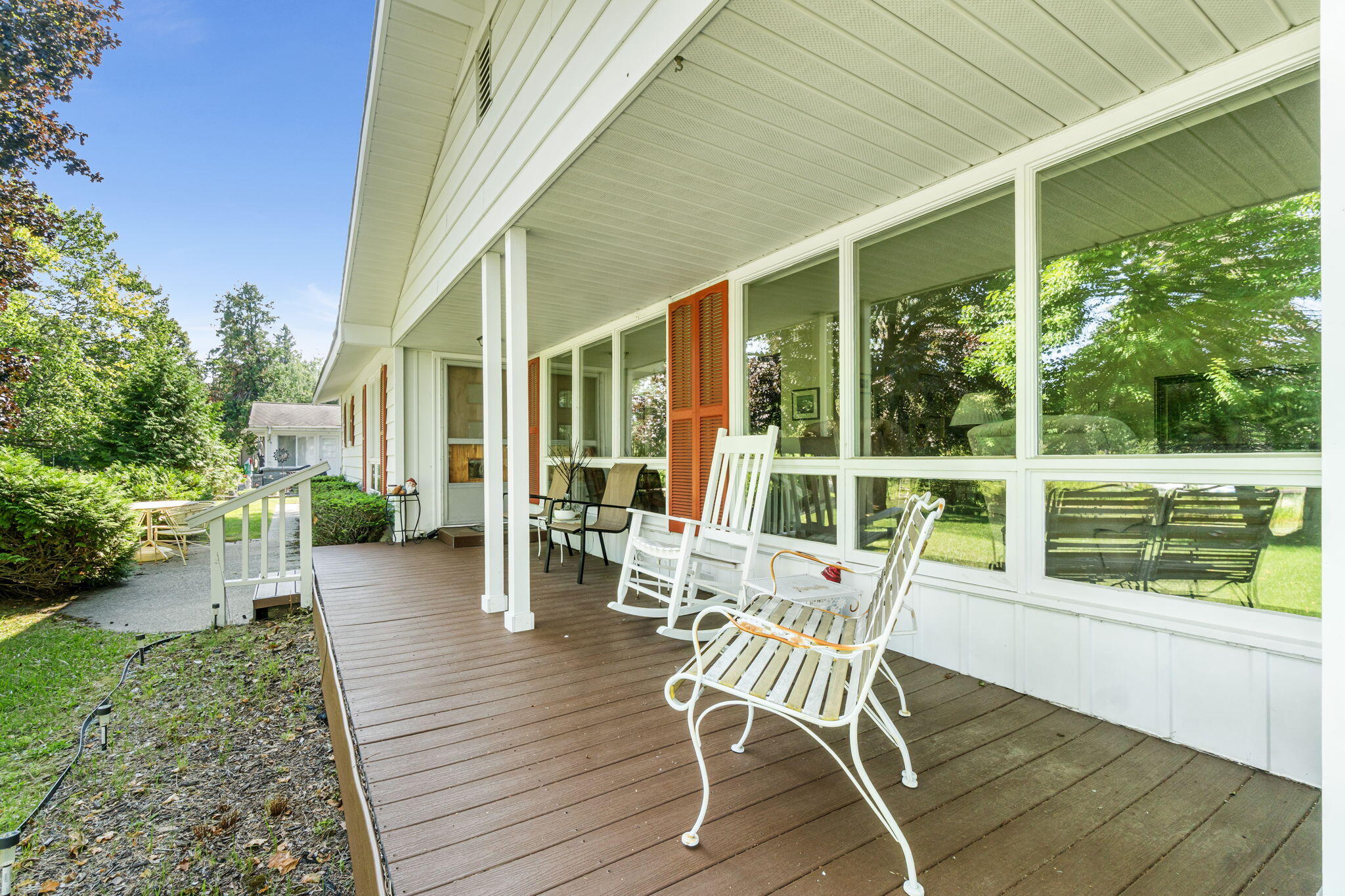 Cheboygan, Michigan 49721, United States, 3 Bedrooms Bedrooms, ,2 BathroomsBathrooms,Residential,Pending,181024