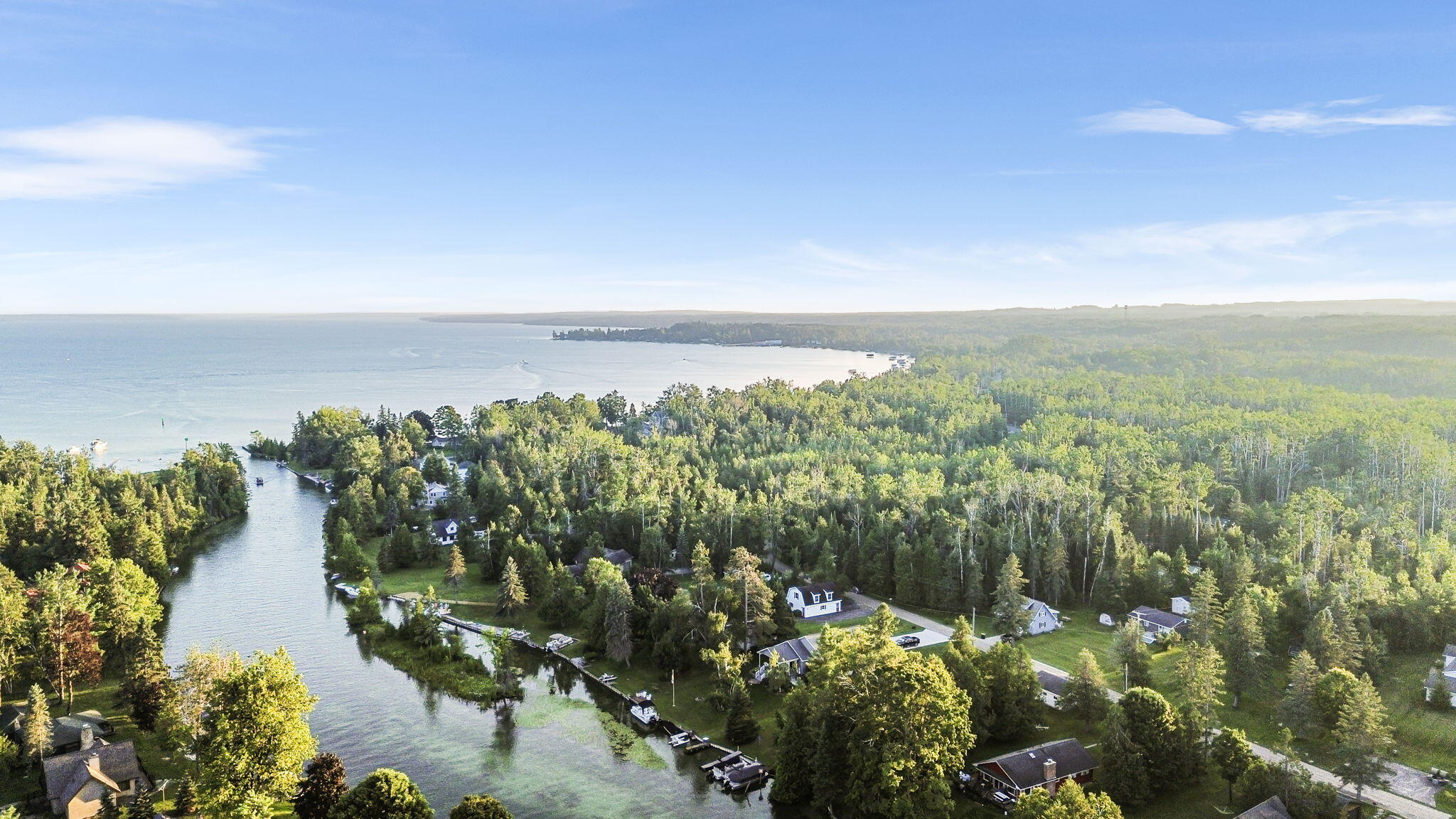 Cheboygan, Michigan 49721, United States, 3 Bedrooms Bedrooms, ,2 BathroomsBathrooms,Residential,Pending,181024