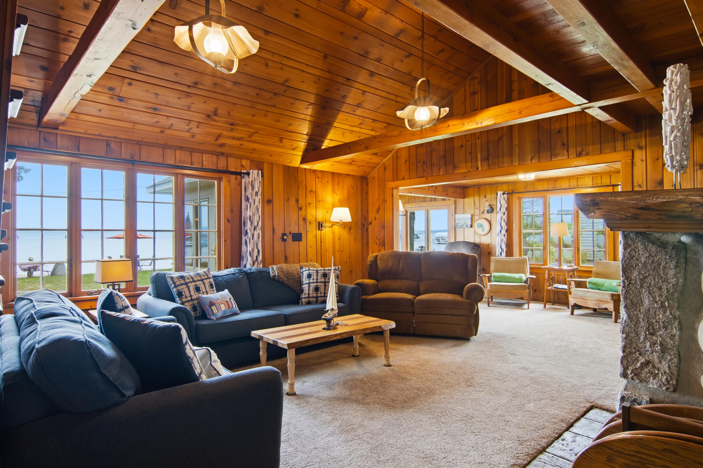 Roscommon, Michigan, 48653, United States, 6 Bedrooms Bedrooms, ,2 BathroomsBathrooms,Residential,Active,2038178