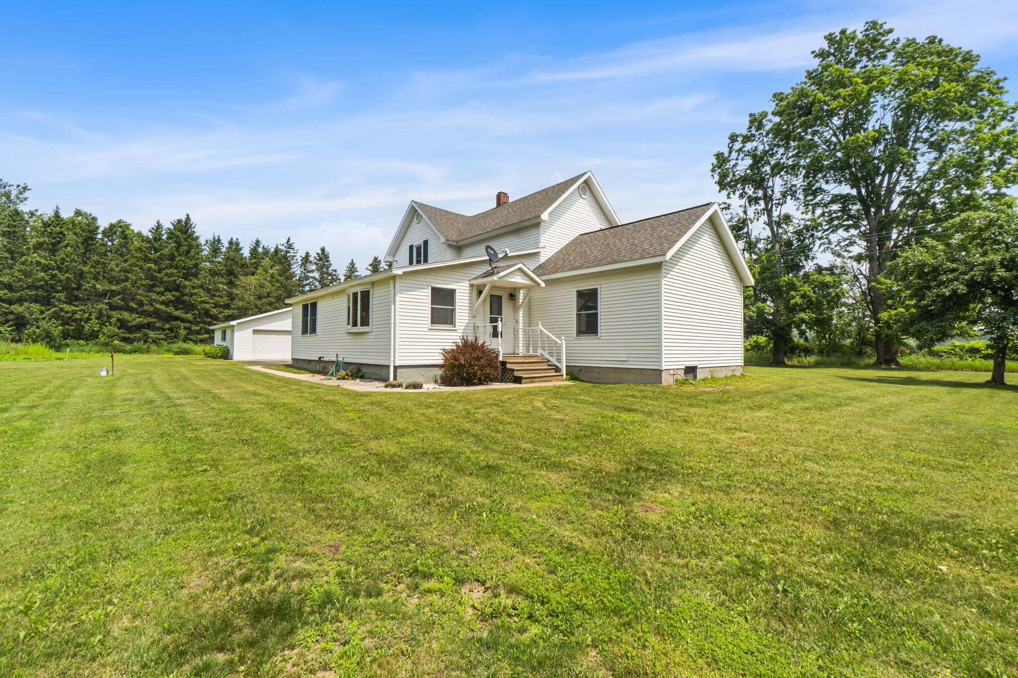 Levering, Michigan 49755, United States, 4 Bedrooms Bedrooms, ,2 BathroomsBathrooms,Residential,Active,170790