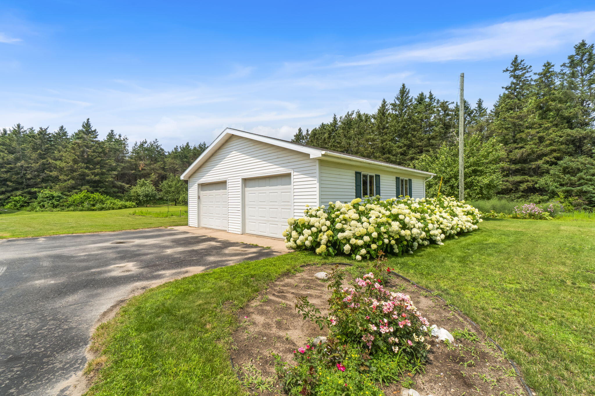 Levering, Michigan 49755, United States, 4 Bedrooms Bedrooms, ,2 BathroomsBathrooms,Residential,Active,170790