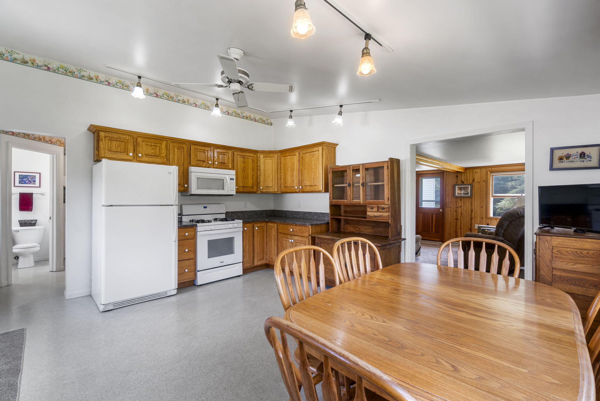 Levering, Michigan 49755, United States, 4 Bedrooms Bedrooms, ,2 BathroomsBathrooms,Residential,Active,170790