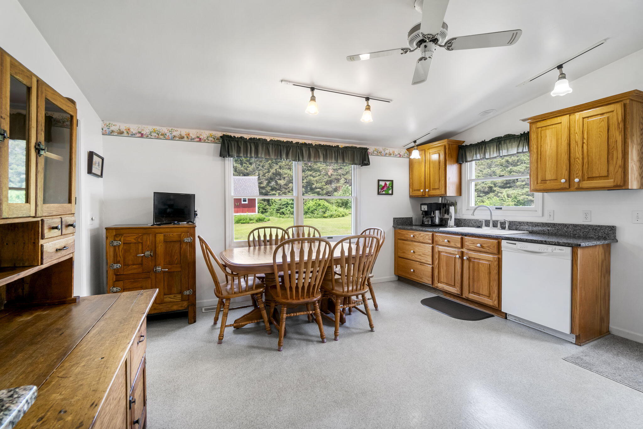 Levering, Michigan 49755, United States, 4 Bedrooms Bedrooms, ,2 BathroomsBathrooms,Residential,Active,170790