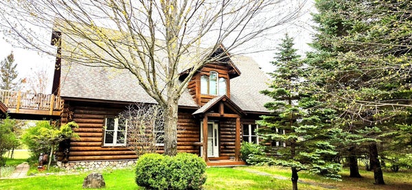 5810 TANBARK CT, GAYLORD, MI 49735 - Image 2741c5bab25ffbed4c7cc188dea2bb7e/1098110287