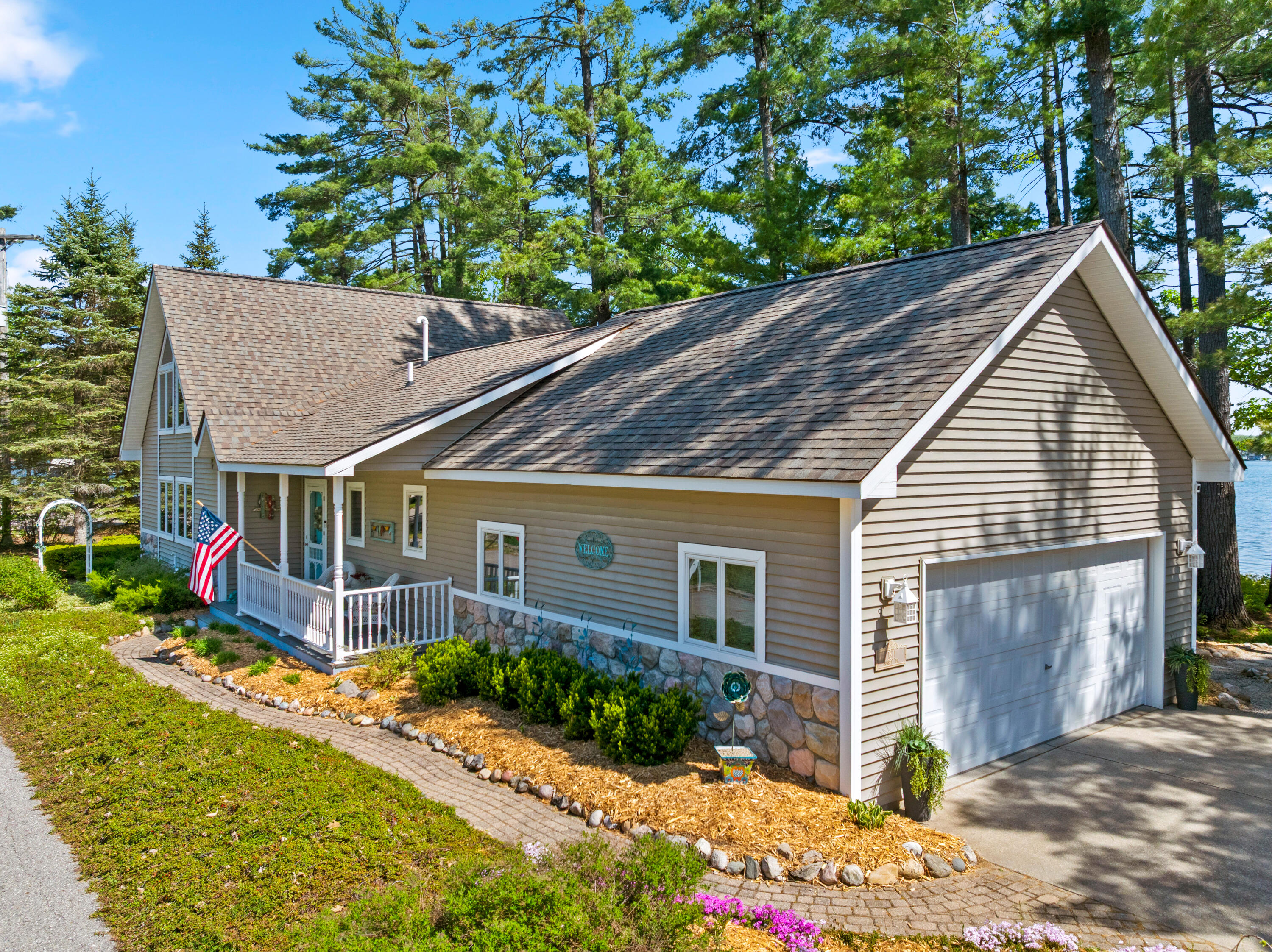 1811 Sunset Drive