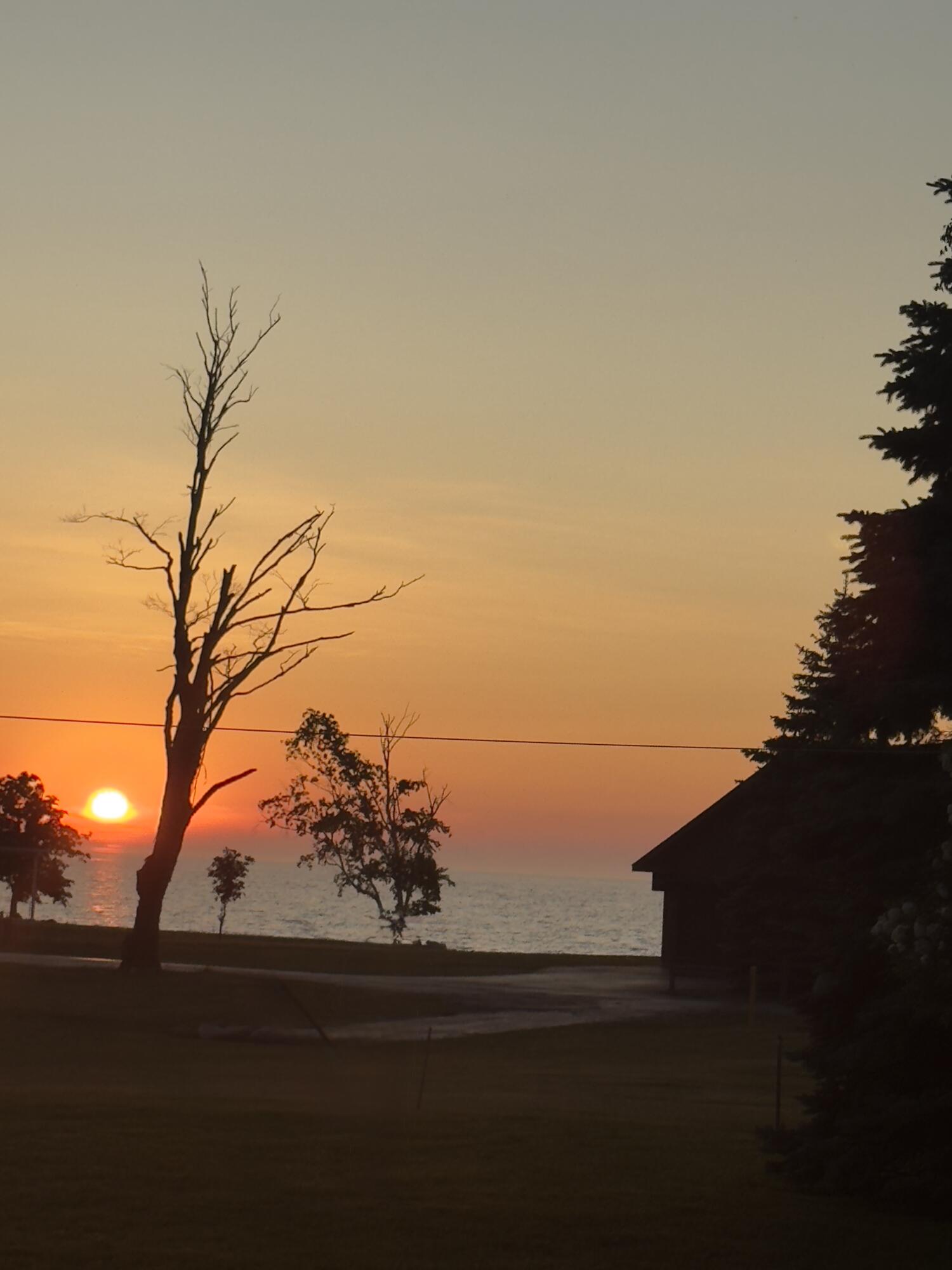 Cheboygan, Michigan 49721, United States, 5 Bedrooms Bedrooms, ,3 BathroomsBathrooms,Residential,Contingent,200260