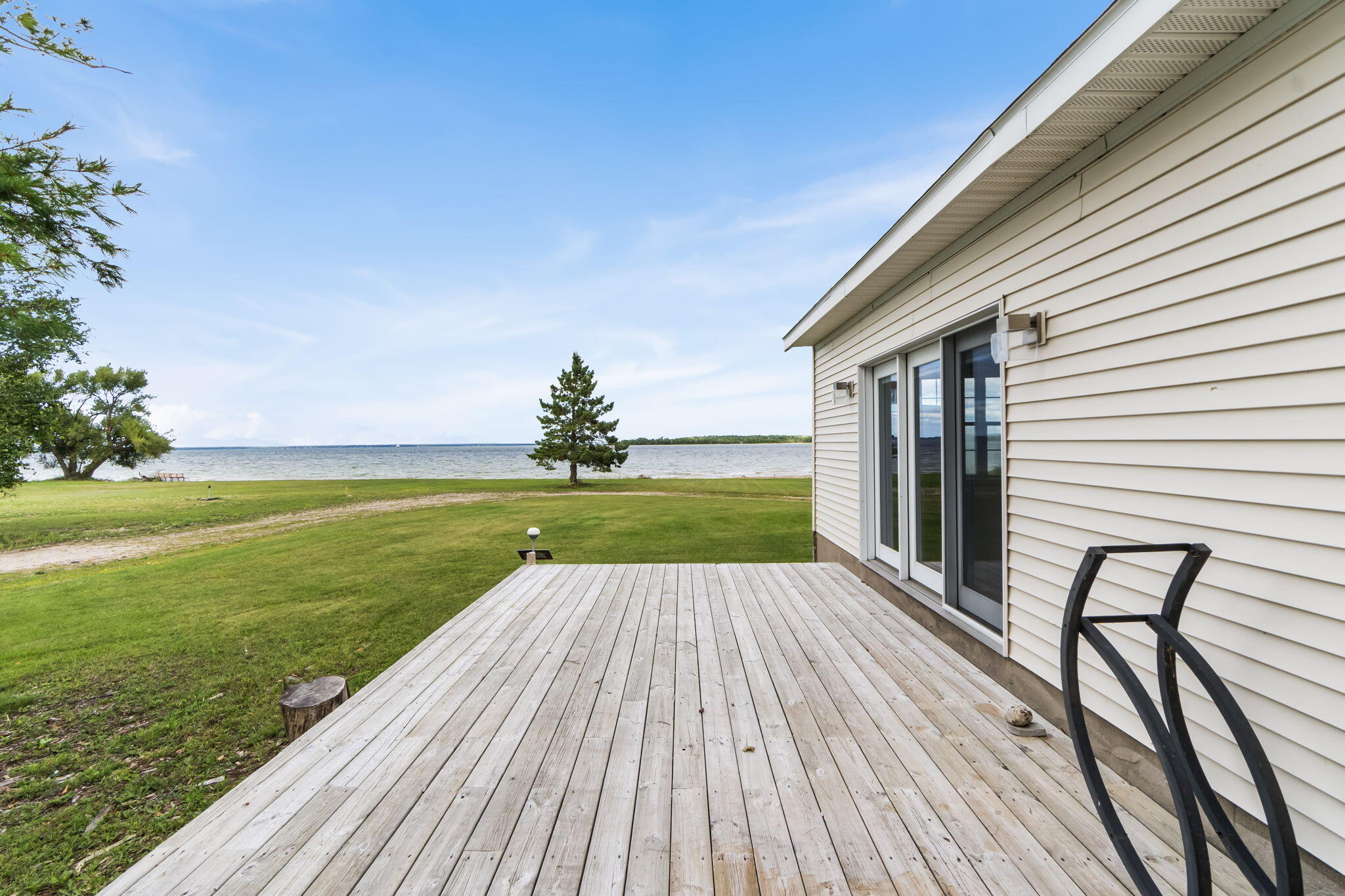 Cheboygan, Michigan 49721, United States, 5 Bedrooms Bedrooms, ,3 BathroomsBathrooms,Residential,Contingent,200260