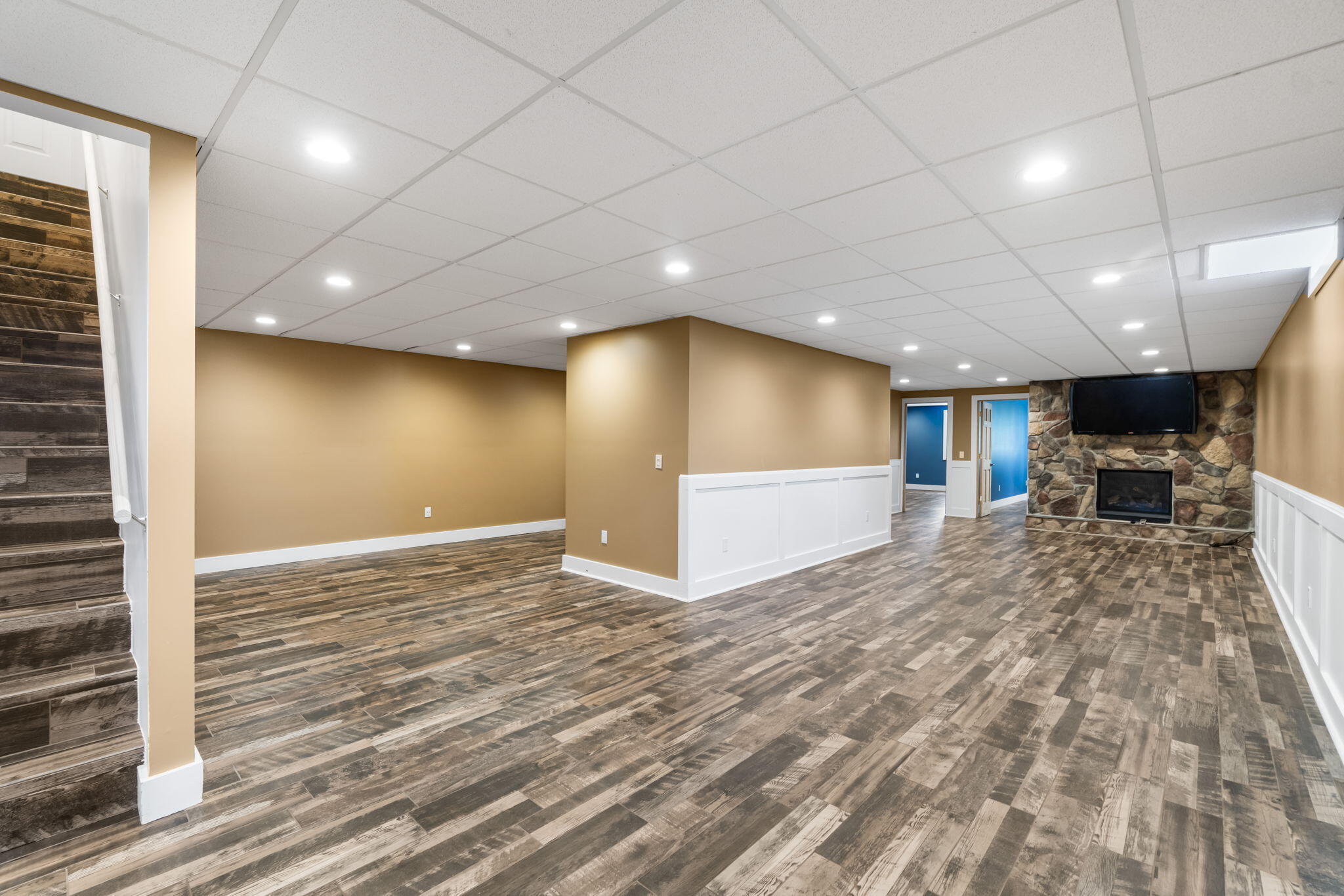 Cheboygan, Michigan 49721, United States, 5 Bedrooms Bedrooms, ,3 BathroomsBathrooms,Residential,Contingent,200260