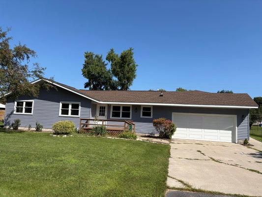 211 PRINCETON AVE, ALPENA, MI 49707 - Image 3b1a33ecf4767433d5dee62fa36a095e/1938703570