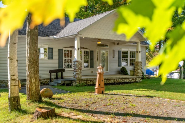 17231 BROTHERS BAY RD, ALPENA, MI 49707 - Image 3f664a171ffd59372b7134d8a075e4ef/42466277