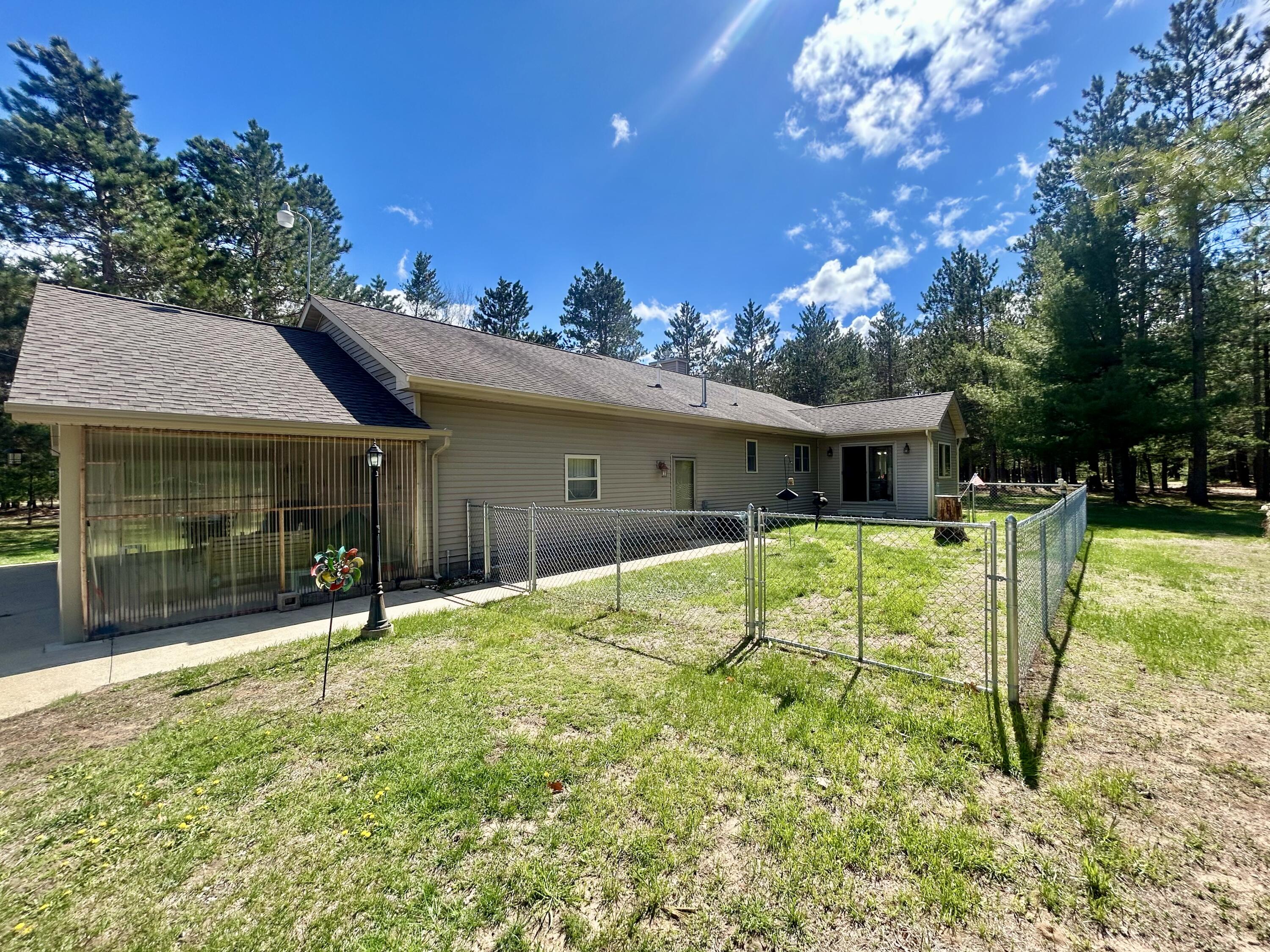 Properties Available 2 - 2 4260 W Dort Road