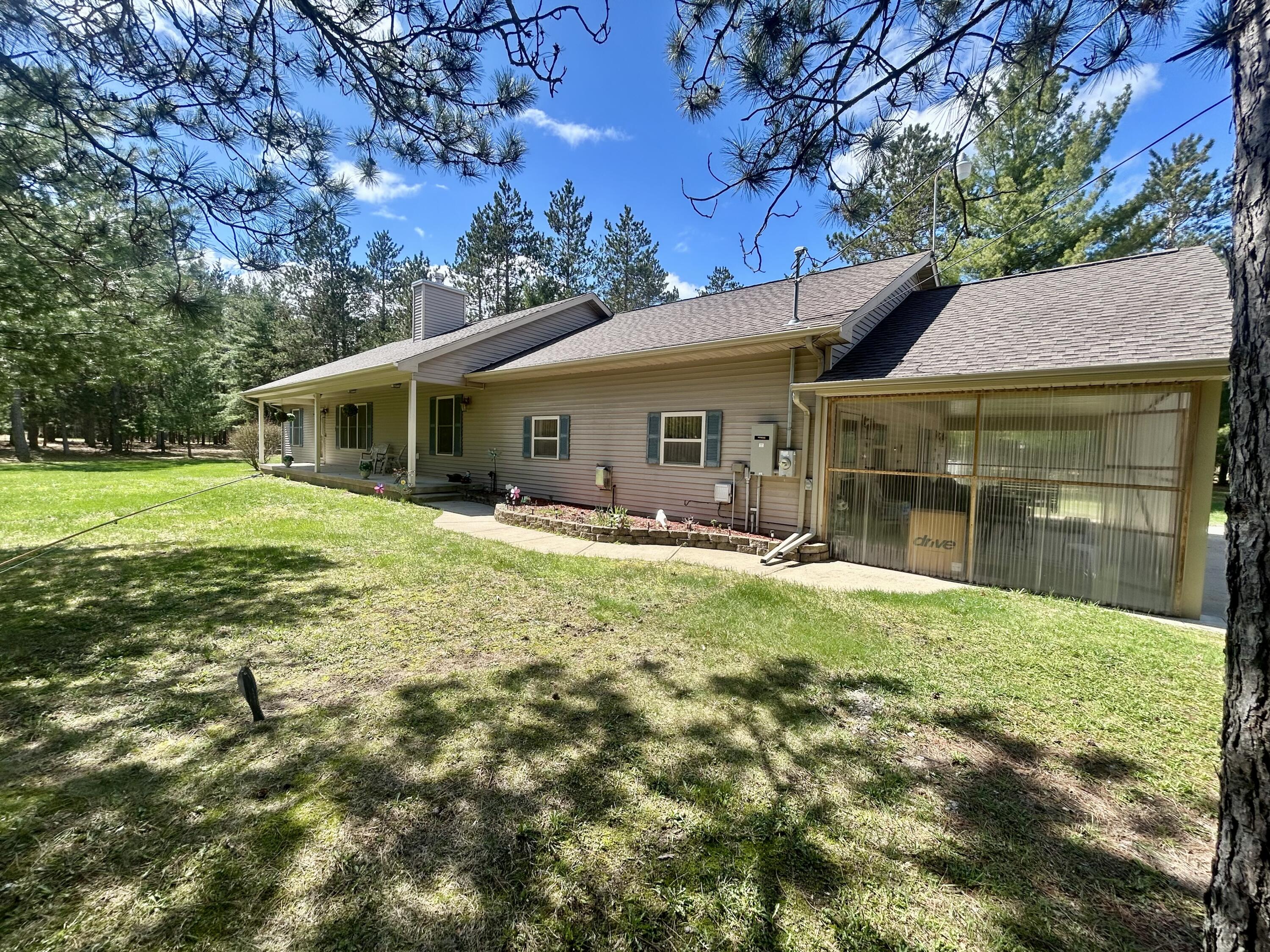 Properties Available 1 - 1 4260 W Dort Road