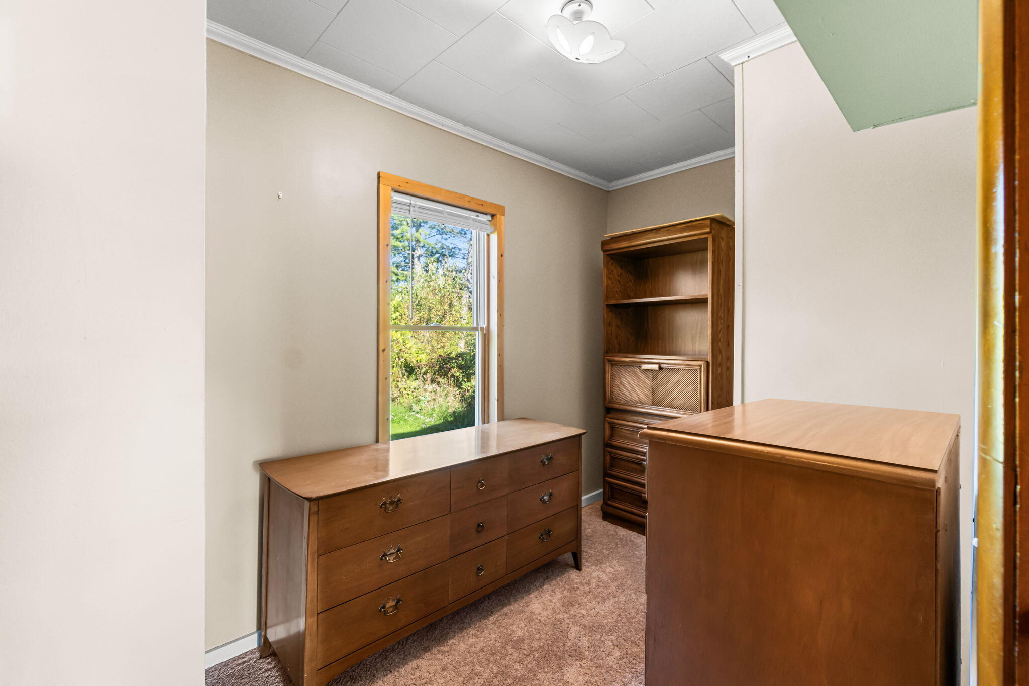 Cheboygan, Michigan 49721, United States, 2 Bedrooms Bedrooms, ,1 BathroomBathrooms,Residential,Contingent,214912