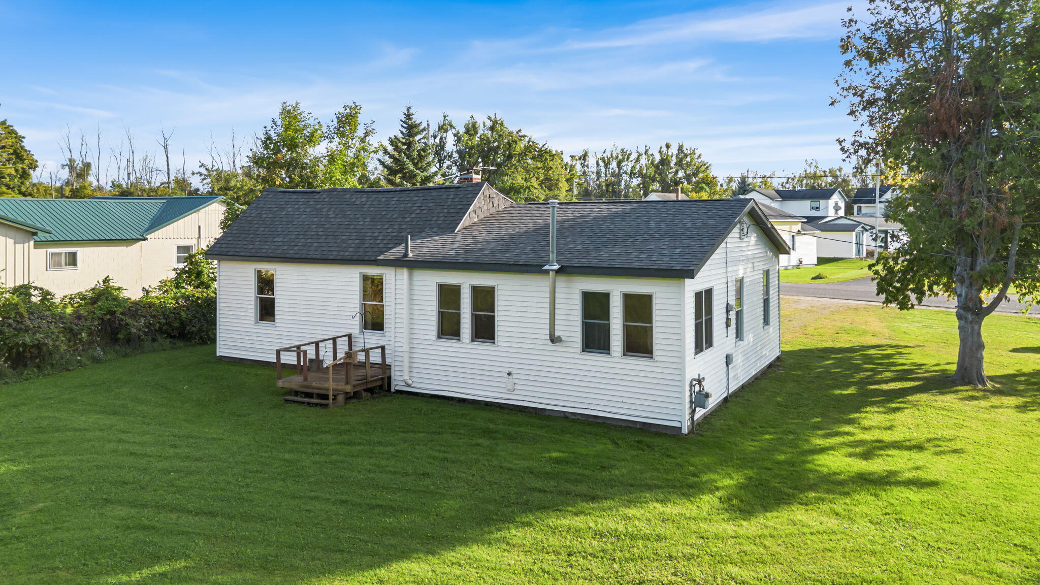 Cheboygan, Michigan 49721, United States, 2 Bedrooms Bedrooms, ,1 BathroomBathrooms,Residential,Contingent,214912