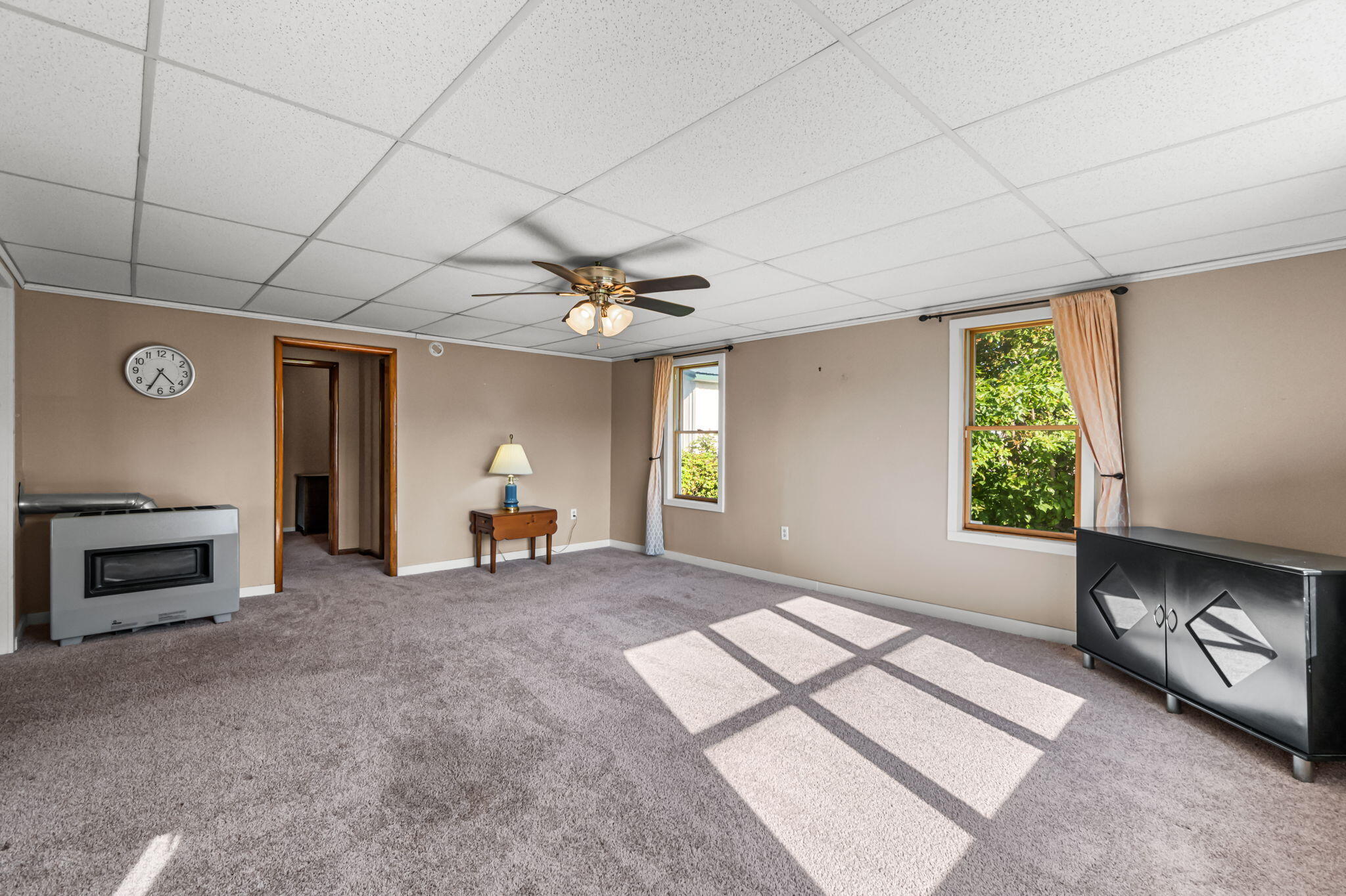 Cheboygan, Michigan 49721, United States, 2 Bedrooms Bedrooms, ,1 BathroomBathrooms,Residential,Contingent,214912