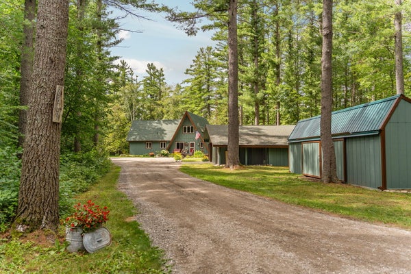8869 NORSABLE PINES TRL, GRAYLING, MI 49738 - Image 64b9f7c8c621e1da2cd07ffd7499d288/1585999002
