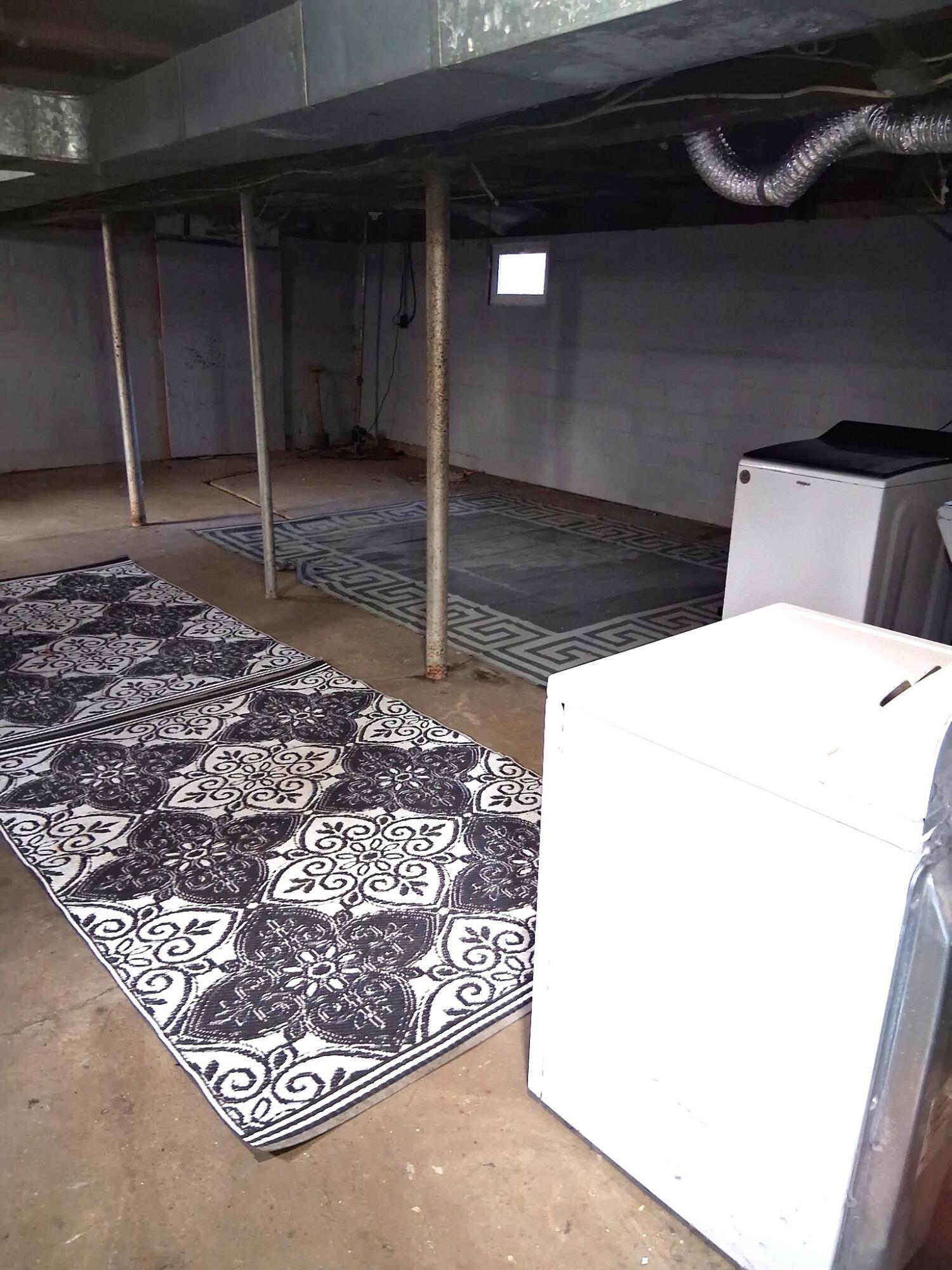 Hessel, Michigan 49745, United States, 3 Bedrooms Bedrooms, ,1 BathroomBathrooms,Residential,Active,112204