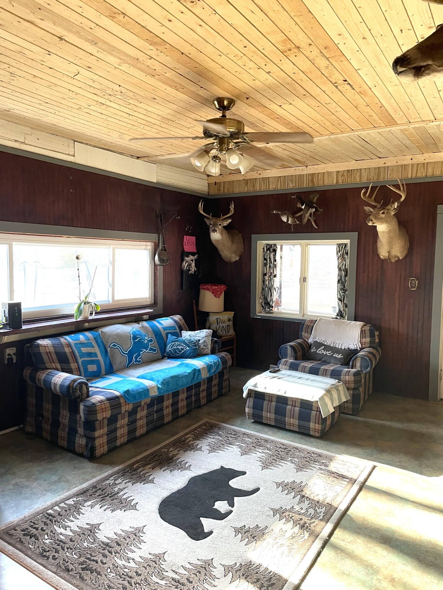 Hessel, Michigan 49745, United States, 3 Bedrooms Bedrooms, ,1 BathroomBathrooms,Residential,Active,112204