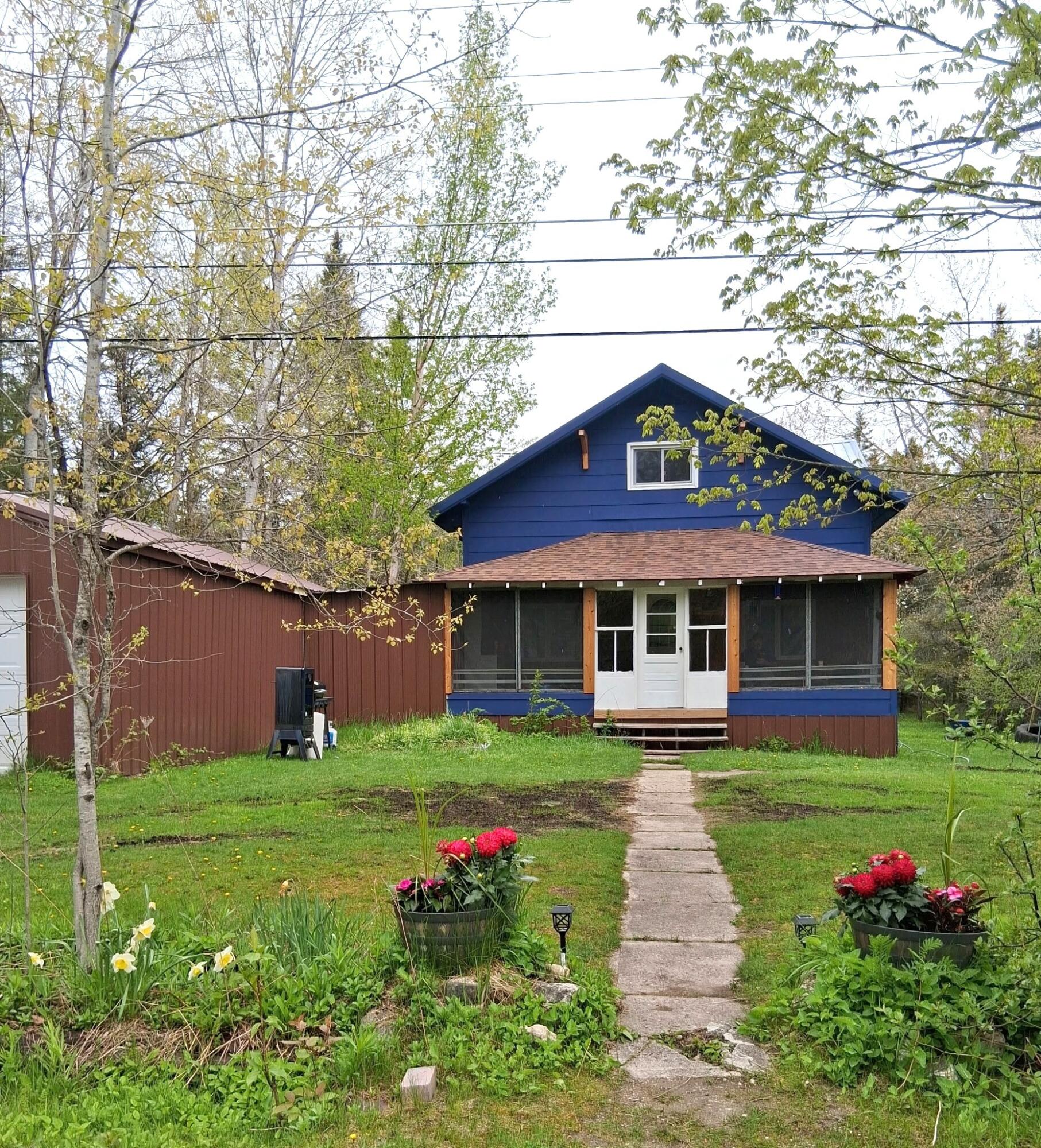 Hessel, Michigan 49745, United States, 3 Bedrooms Bedrooms, ,1 BathroomBathrooms,Residential,Active,112204
