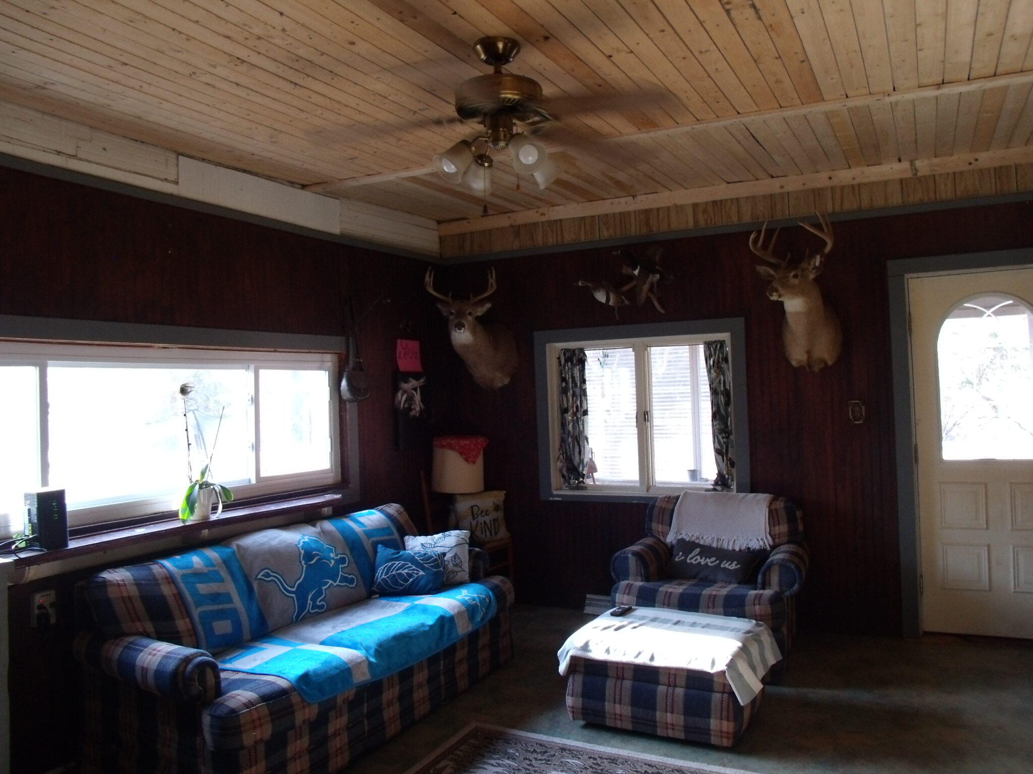 Hessel, Michigan 49745, United States, 3 Bedrooms Bedrooms, ,1 BathroomBathrooms,Residential,Active,112204
