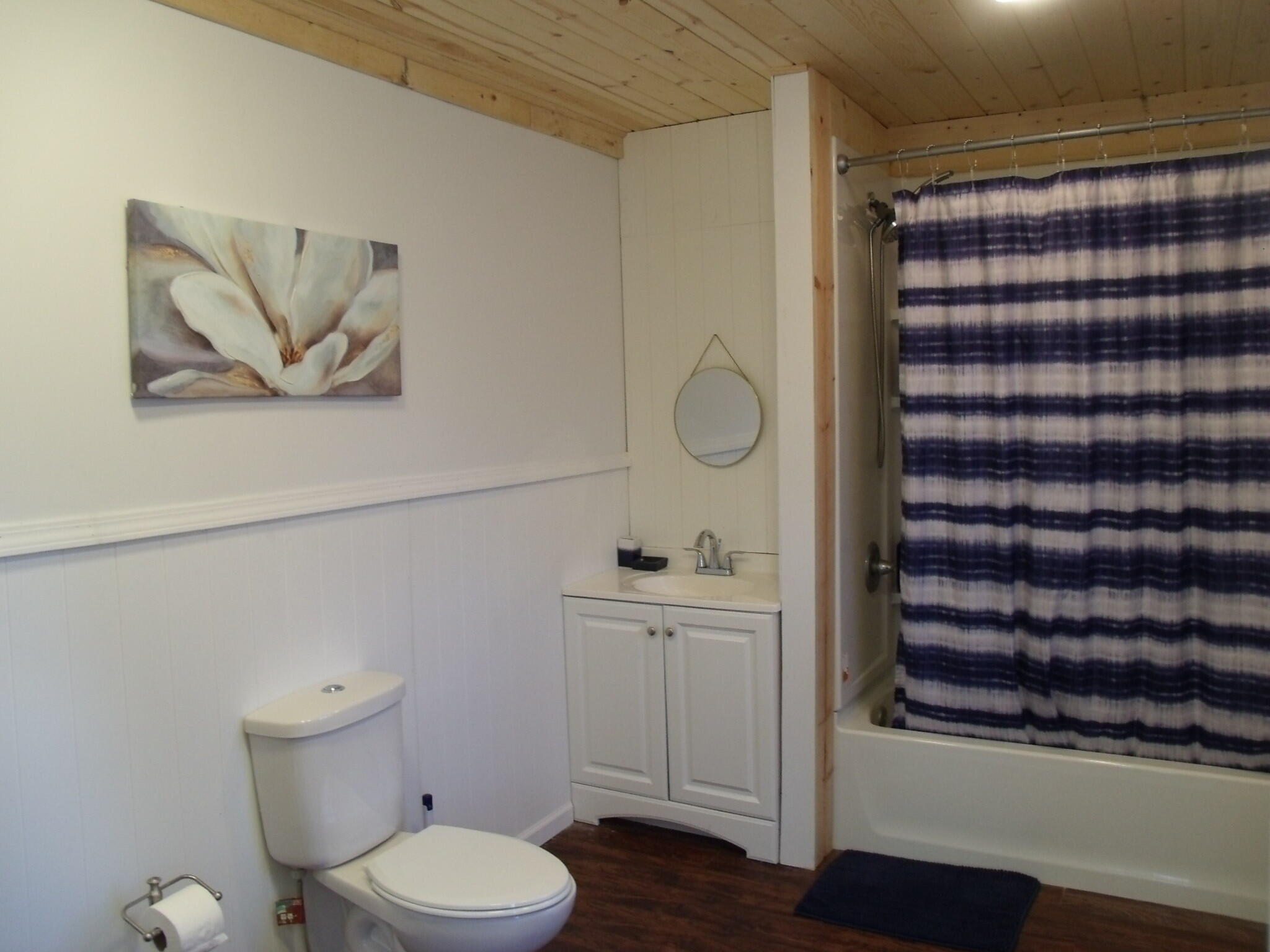 Hessel, Michigan 49745, United States, 3 Bedrooms Bedrooms, ,1 BathroomBathrooms,Residential,Active,112204