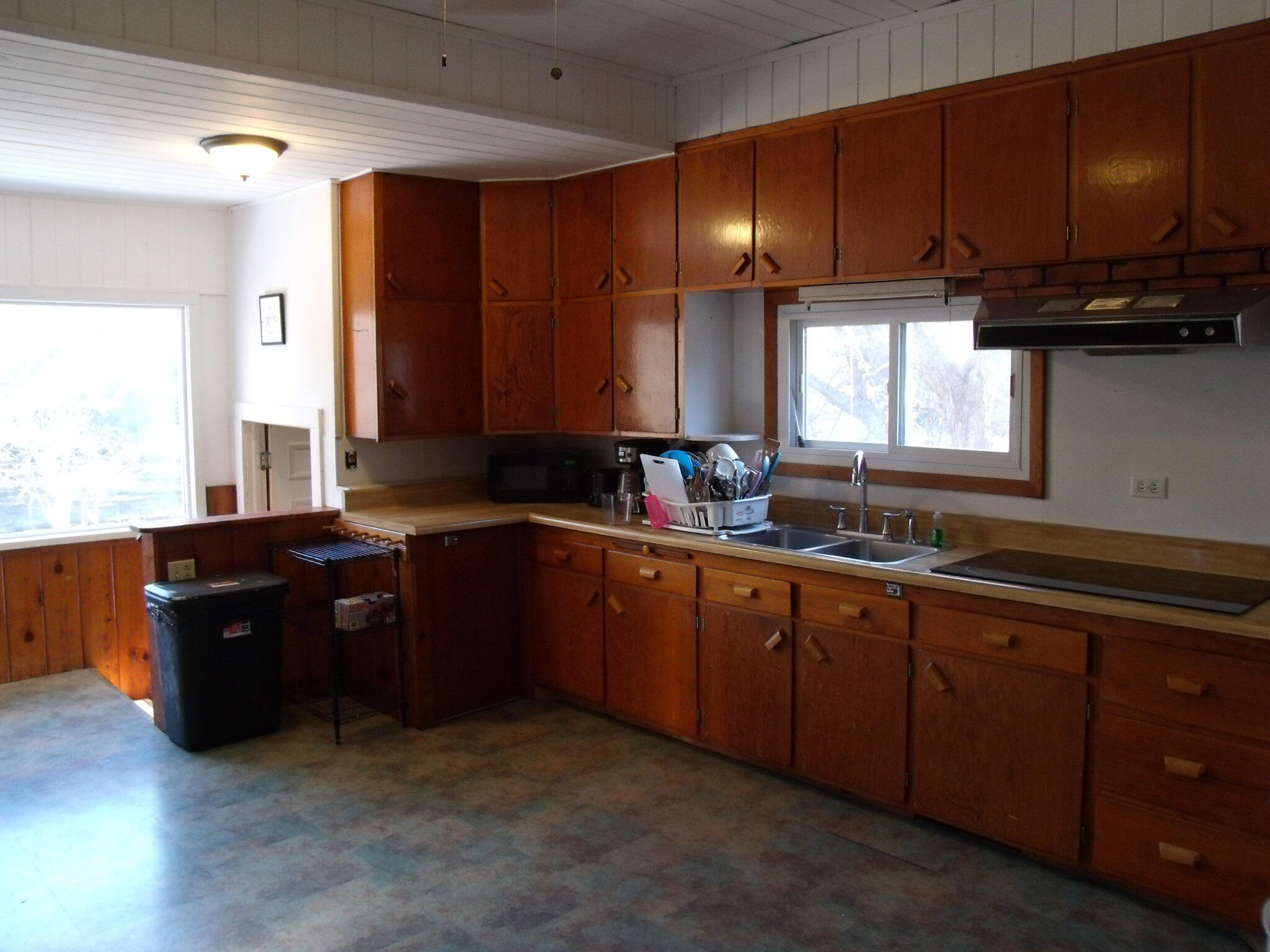 Hessel, Michigan 49745, United States, 3 Bedrooms Bedrooms, ,1 BathroomBathrooms,Residential,Active,112204