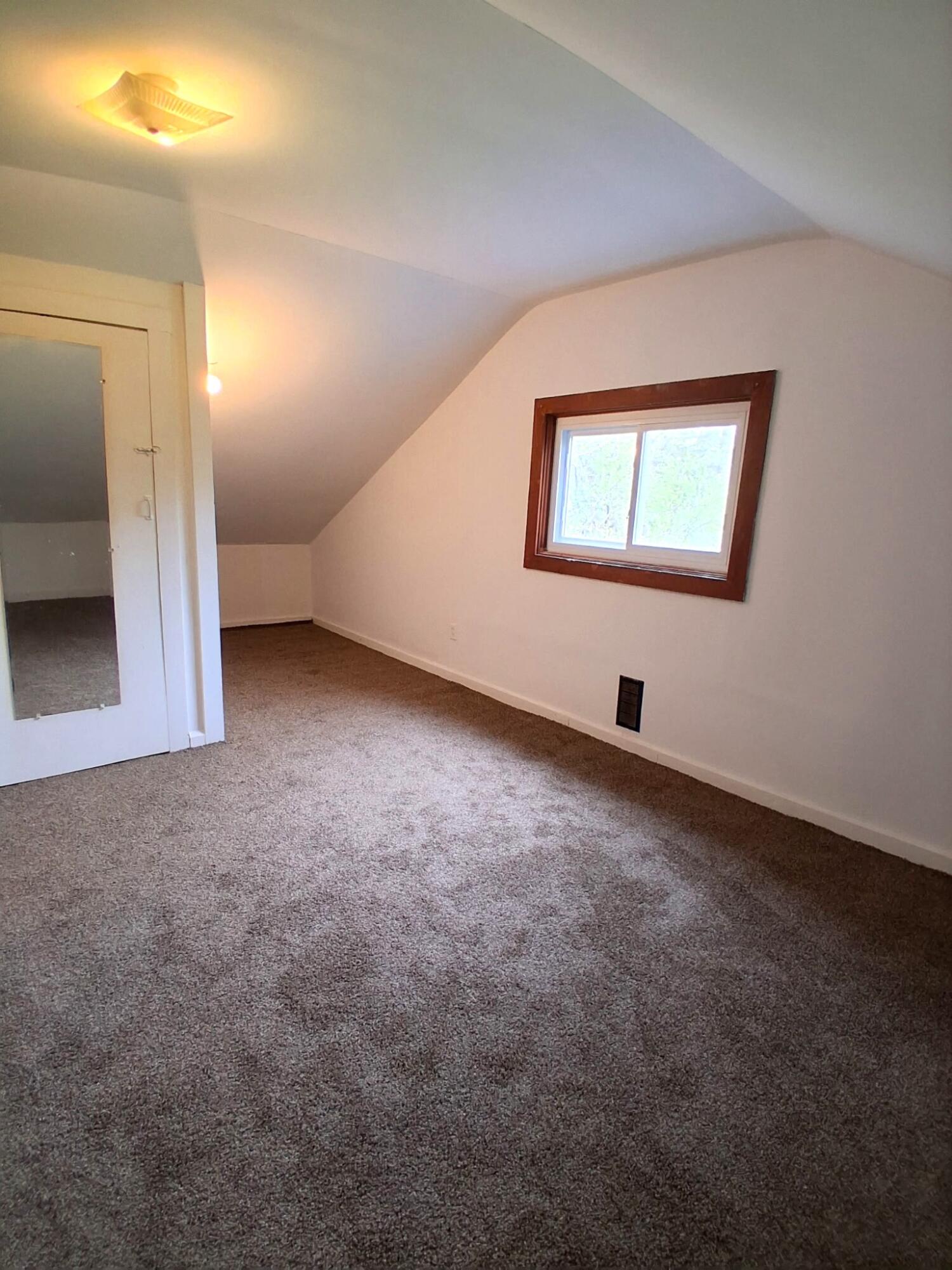 Hessel, Michigan 49745, United States, 3 Bedrooms Bedrooms, ,1 BathroomBathrooms,Residential,Active,112204