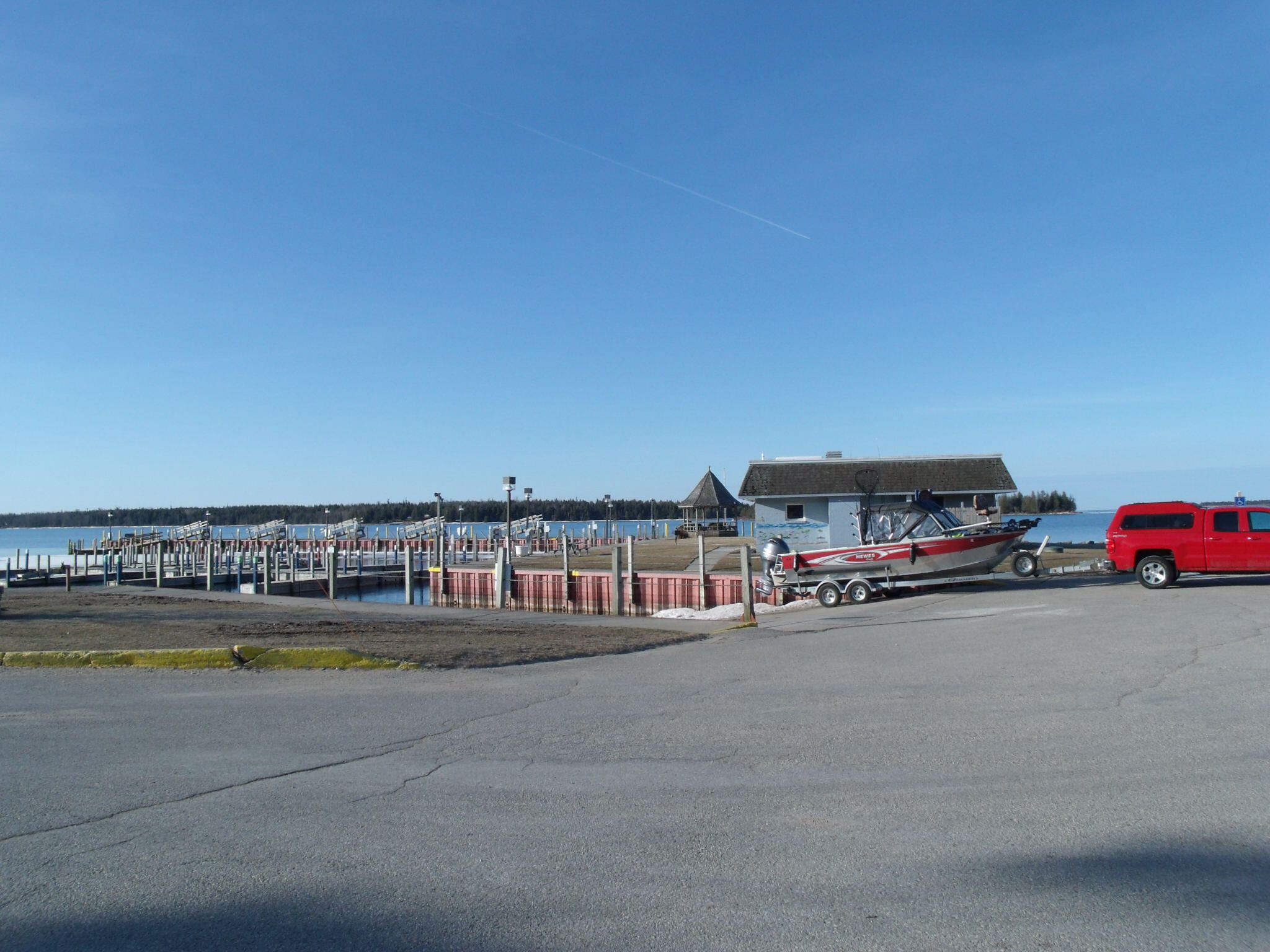 Hessel, Michigan 49745, United States, 3 Bedrooms Bedrooms, ,1 BathroomBathrooms,Residential,Active,112204