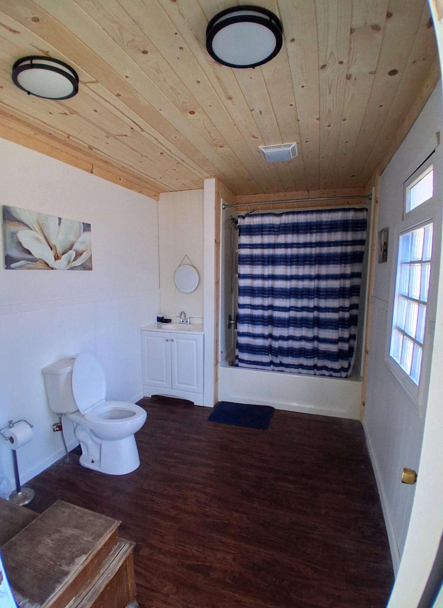 Hessel, Michigan 49745, United States, 3 Bedrooms Bedrooms, ,1 BathroomBathrooms,Residential,Active,112204