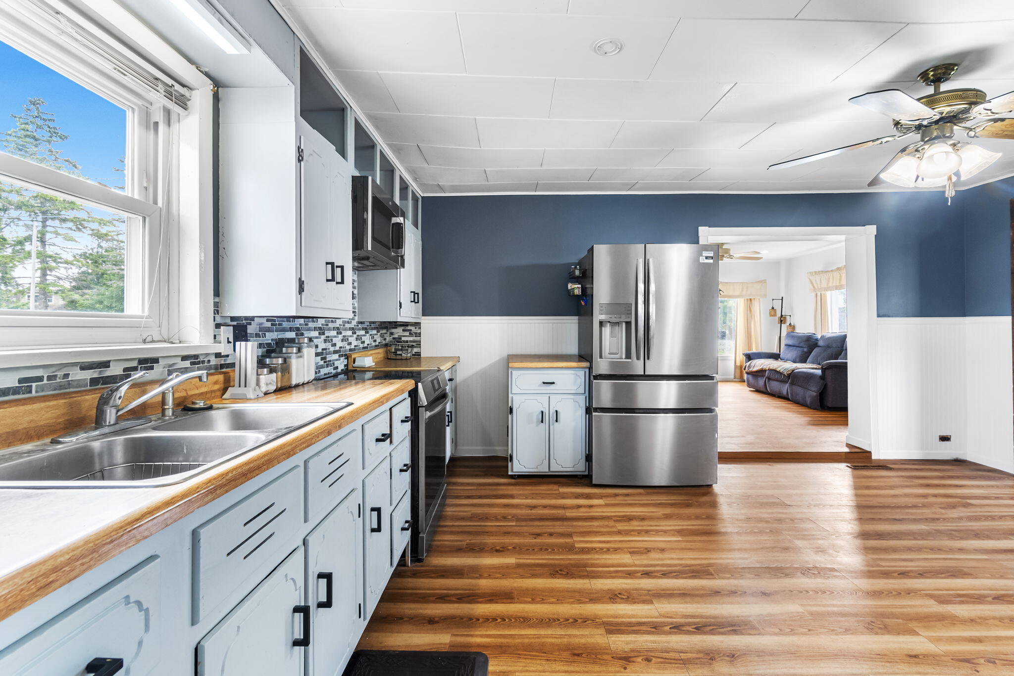 Cheboygan, Michigan 49721, United States, 2 Bedrooms Bedrooms, ,1 BathroomBathrooms,Residential,Active,131151