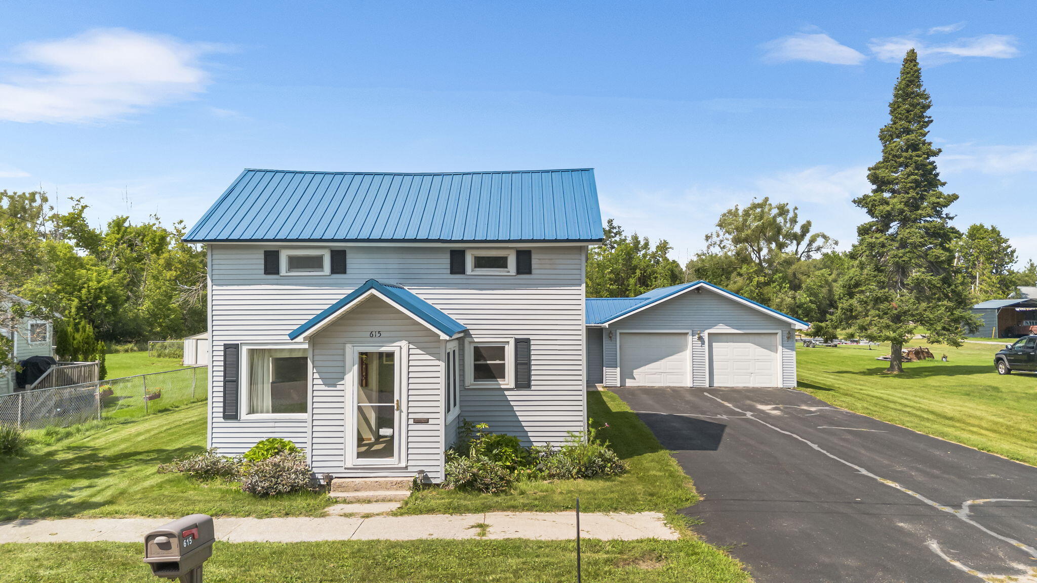 Cheboygan, Michigan 49721, United States, 2 Bedrooms Bedrooms, ,1 BathroomBathrooms,Residential,Active,131151