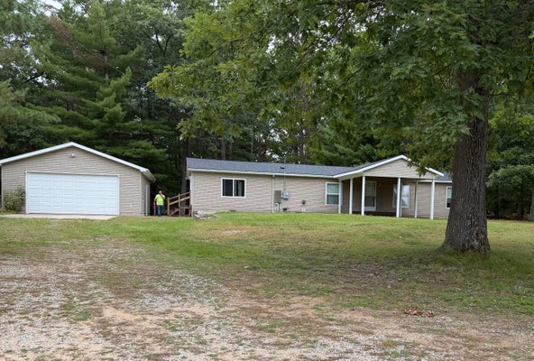 5776 EDDY DR, SAINT HELEN, MI 48656 - Image 950bbc3e847864f35d9bd472e43a6ef8/2008688096