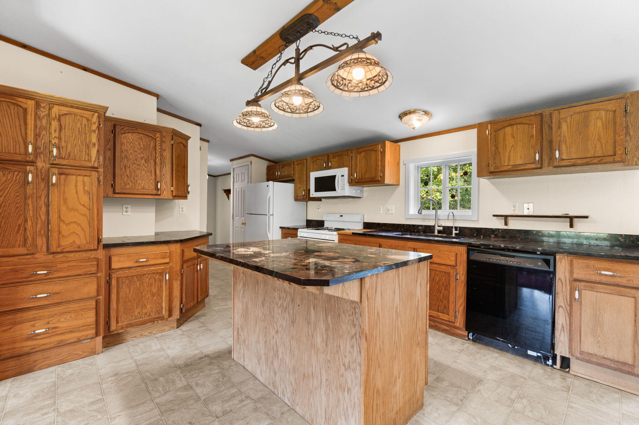 Levering, Michigan 49755, United States, 3 Bedrooms Bedrooms, ,2 BathroomsBathrooms,Residential,Active,215922