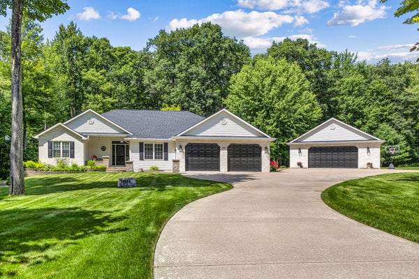 133 OAK MARR DR, HOUGHTON LAKE, MI 48629 - Image ad7a68f80271d13be45ca2d4f101f18f/851081347