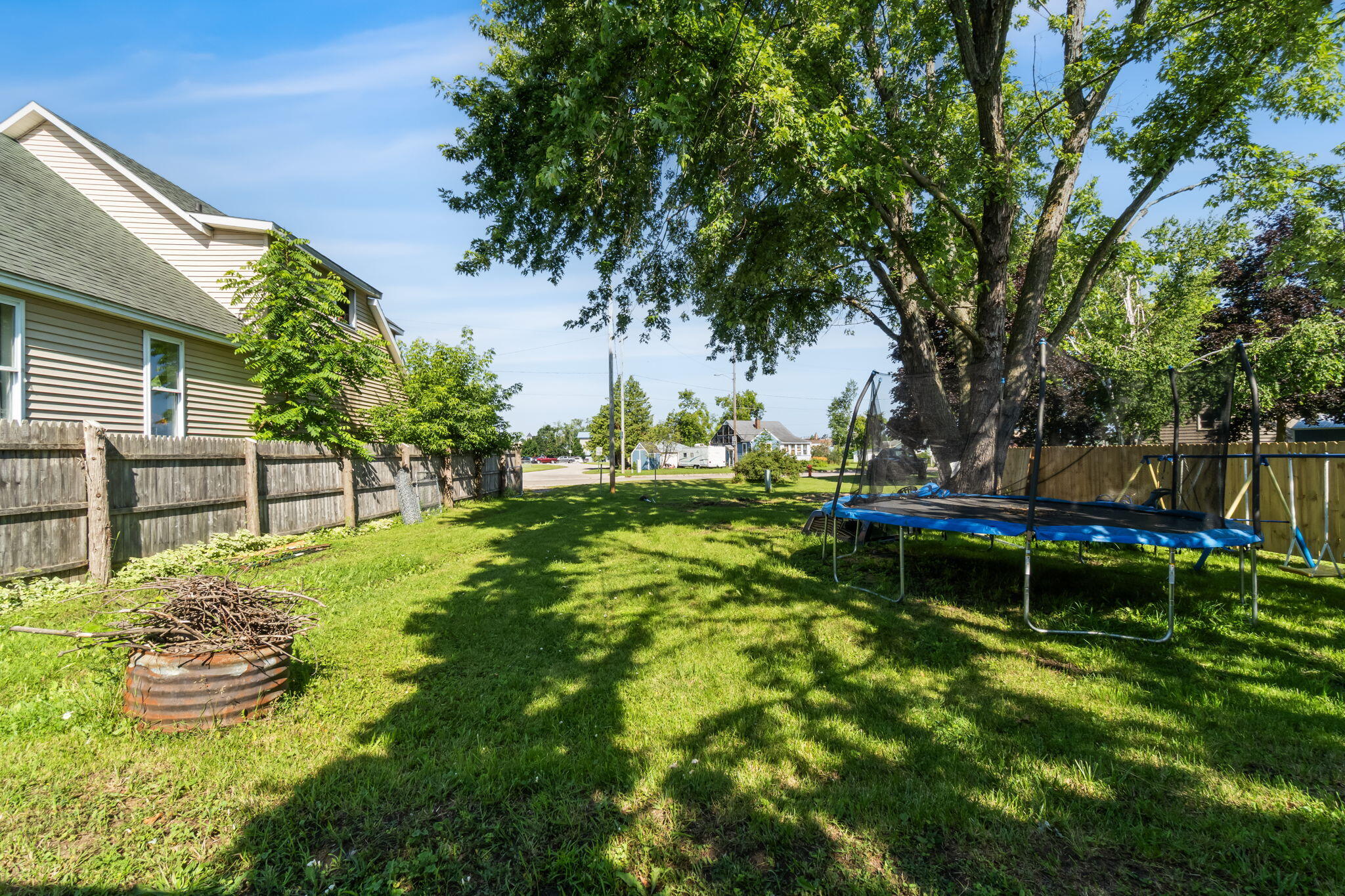 Cheboygan, Michigan 49721, United States, 3 Bedrooms Bedrooms, ,3 BathroomsBathrooms,Residential,Contingent,175839