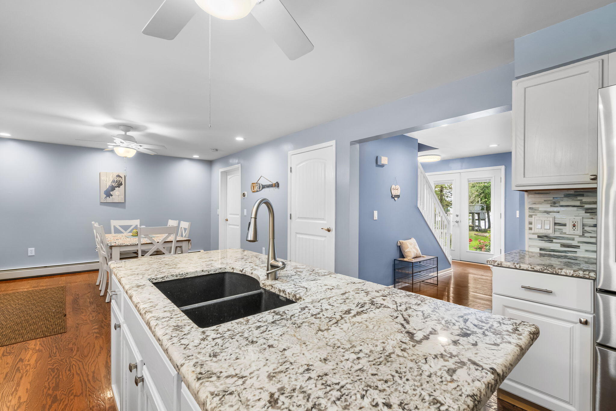 Cheboygan, Michigan 49721, United States, 3 Bedrooms Bedrooms, ,3 BathroomsBathrooms,Residential,Contingent,207421