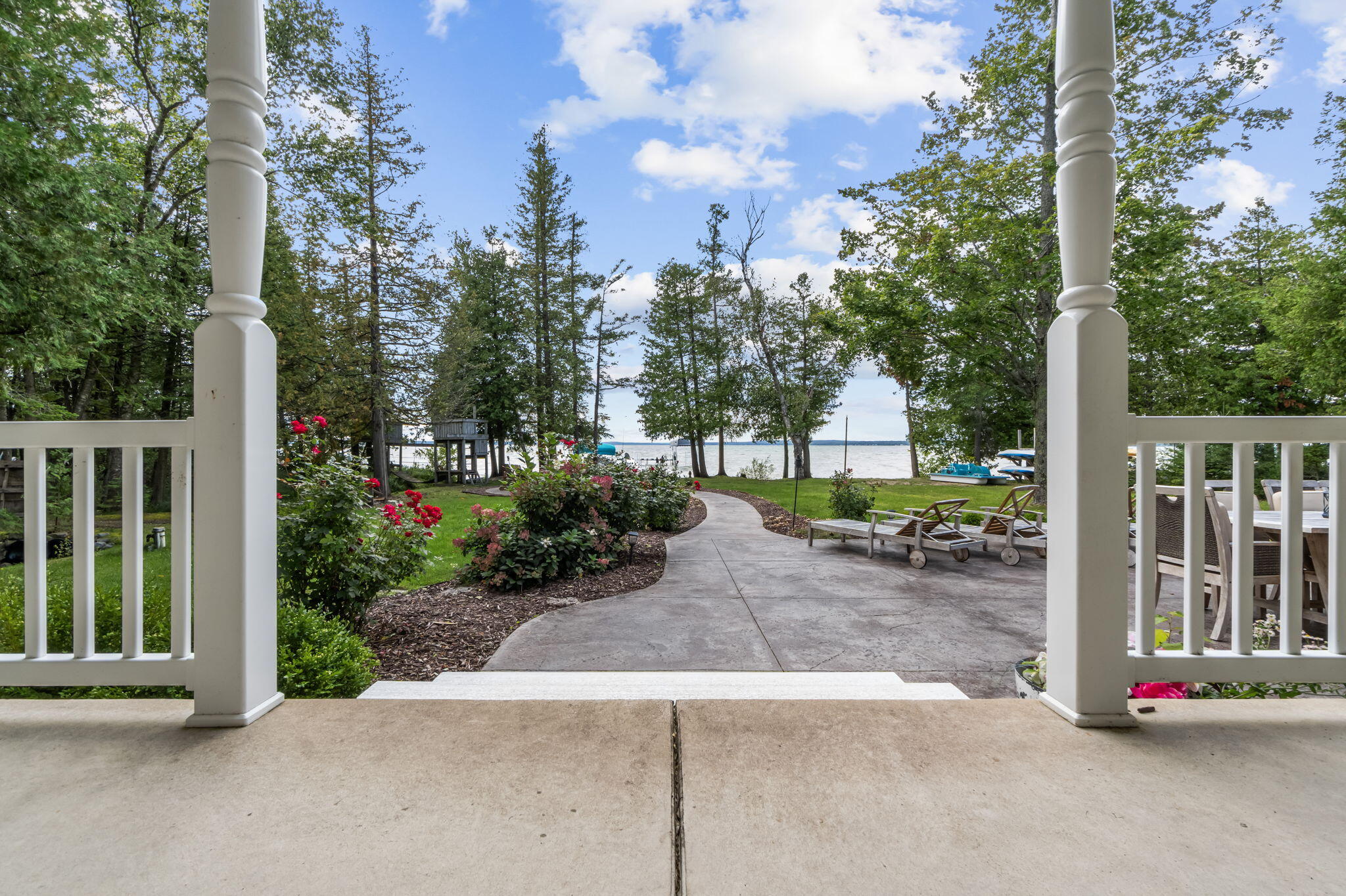 Cheboygan, Michigan 49721, United States, 3 Bedrooms Bedrooms, ,3 BathroomsBathrooms,Residential,Contingent,207421