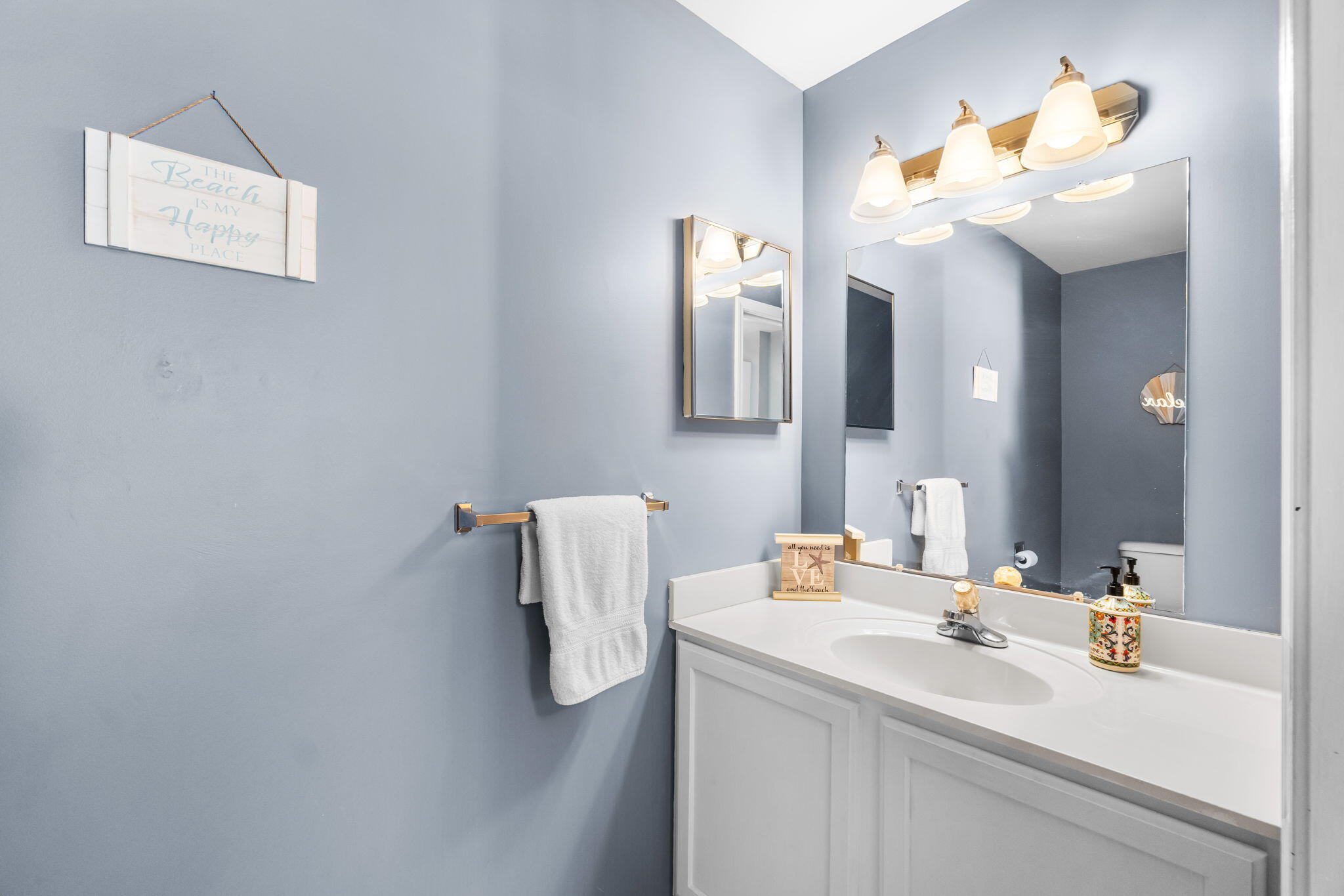 Cheboygan, Michigan 49721, United States, 3 Bedrooms Bedrooms, ,3 BathroomsBathrooms,Residential,Contingent,207421