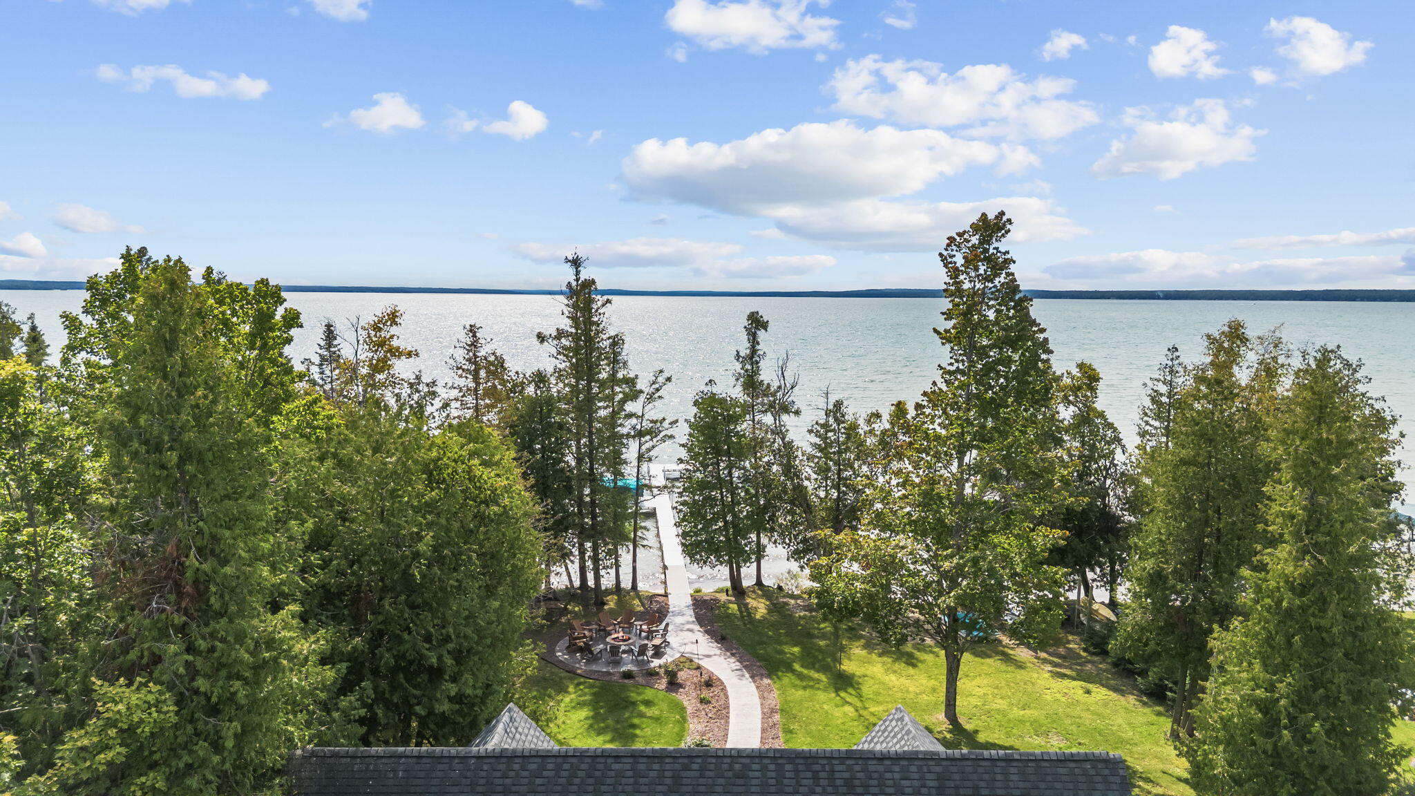 Cheboygan, Michigan 49721, United States, 3 Bedrooms Bedrooms, ,3 BathroomsBathrooms,Residential,Contingent,207421